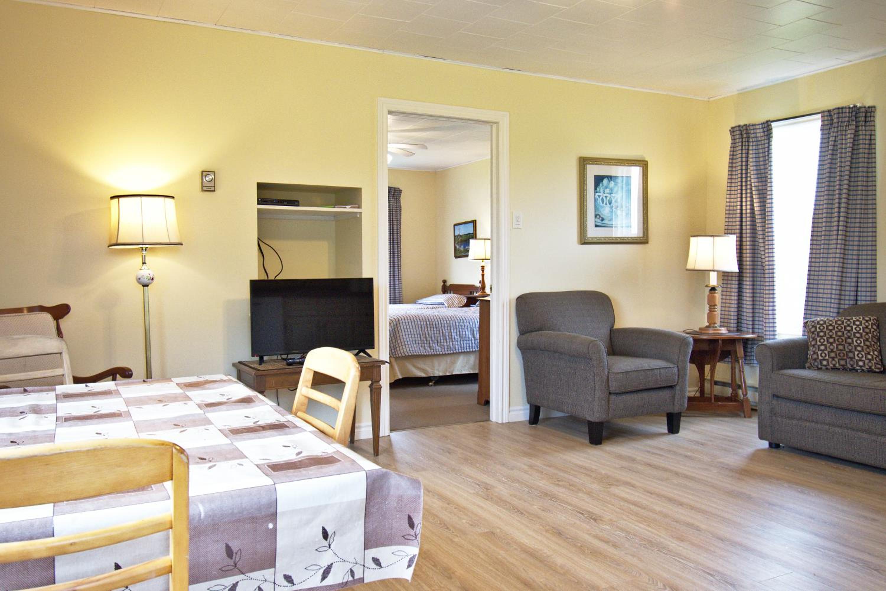 Lakeview Lodge and Cottages