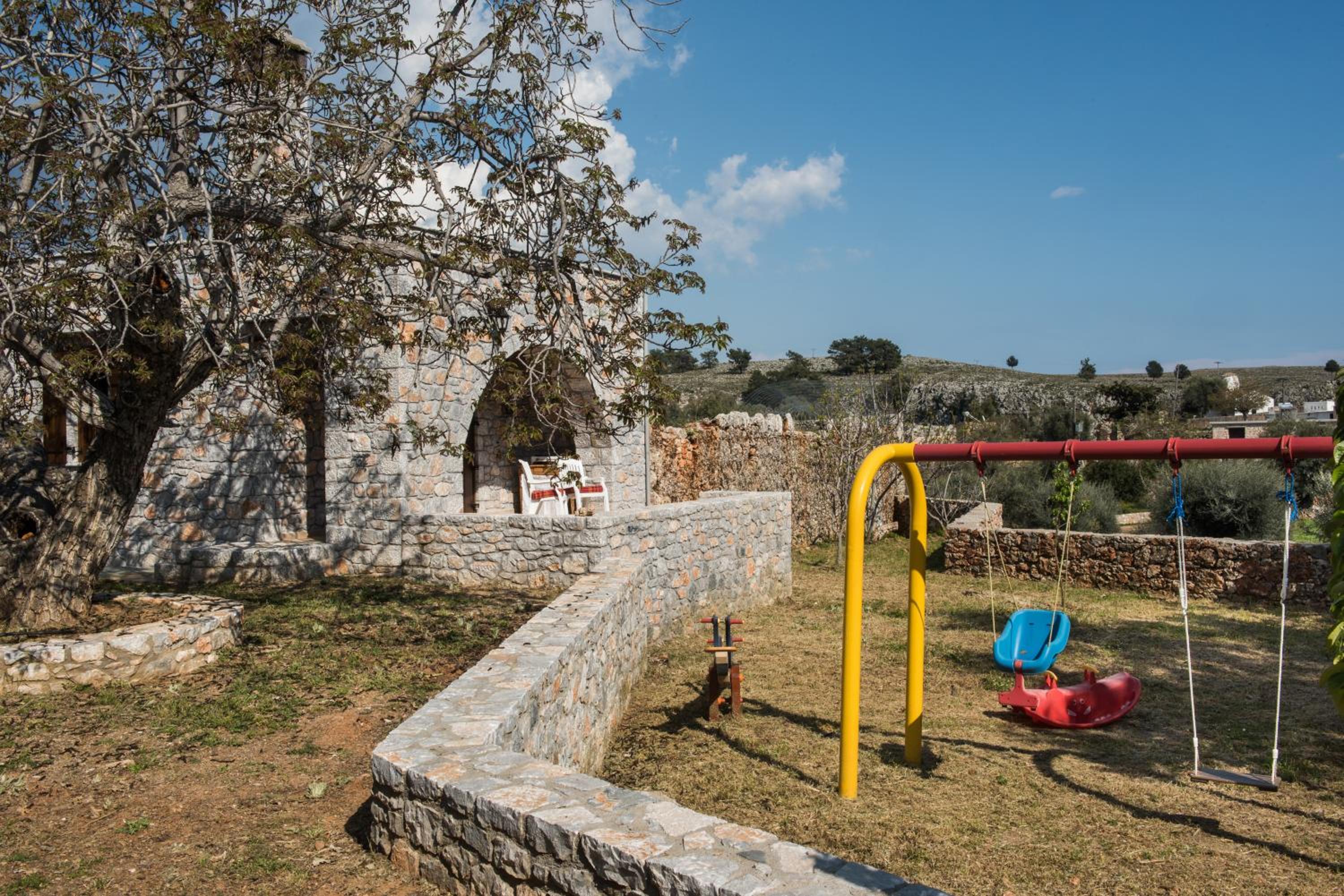 ARADENA TRADITIONAL House 1 view 4