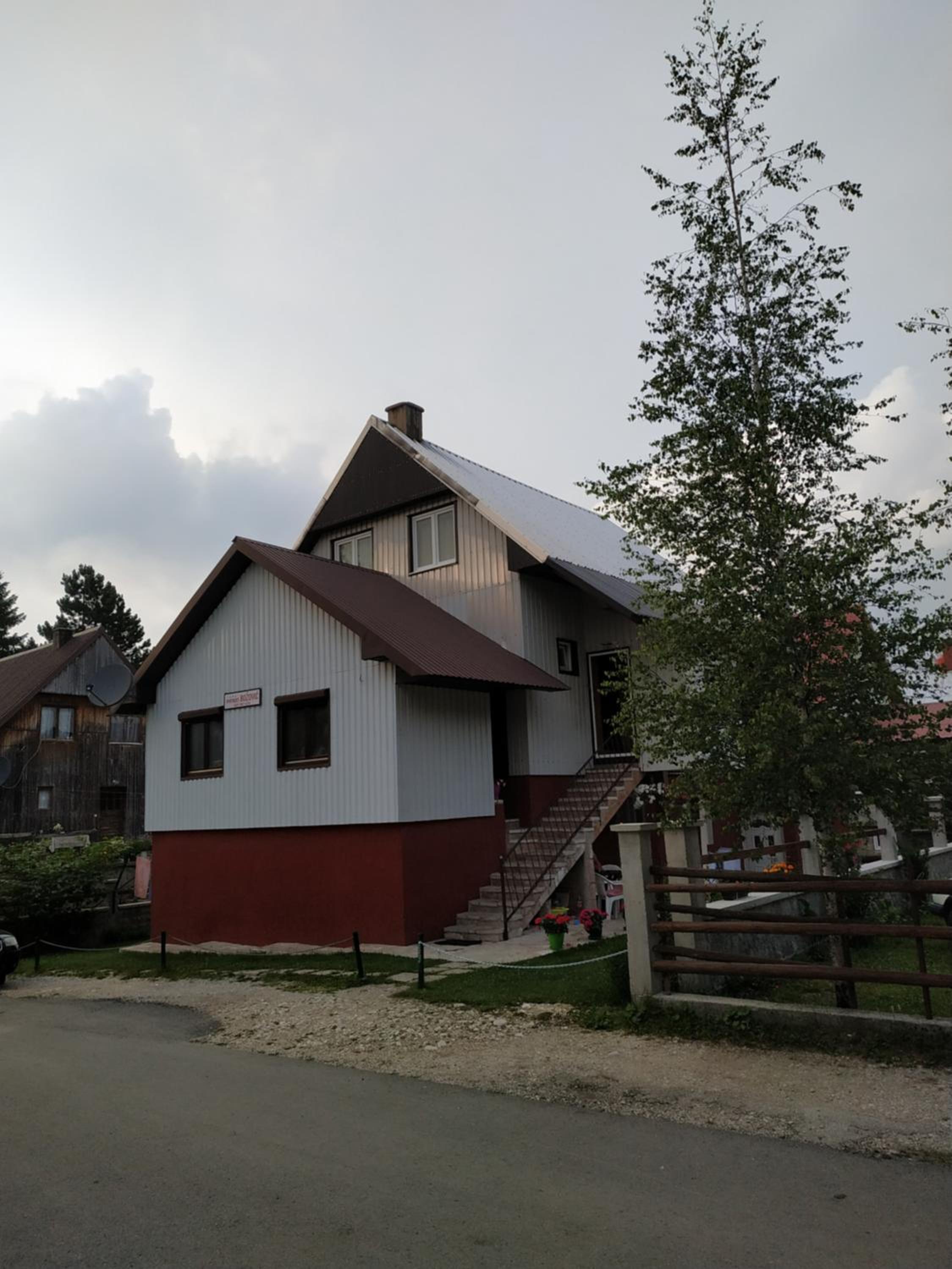 Photo 19