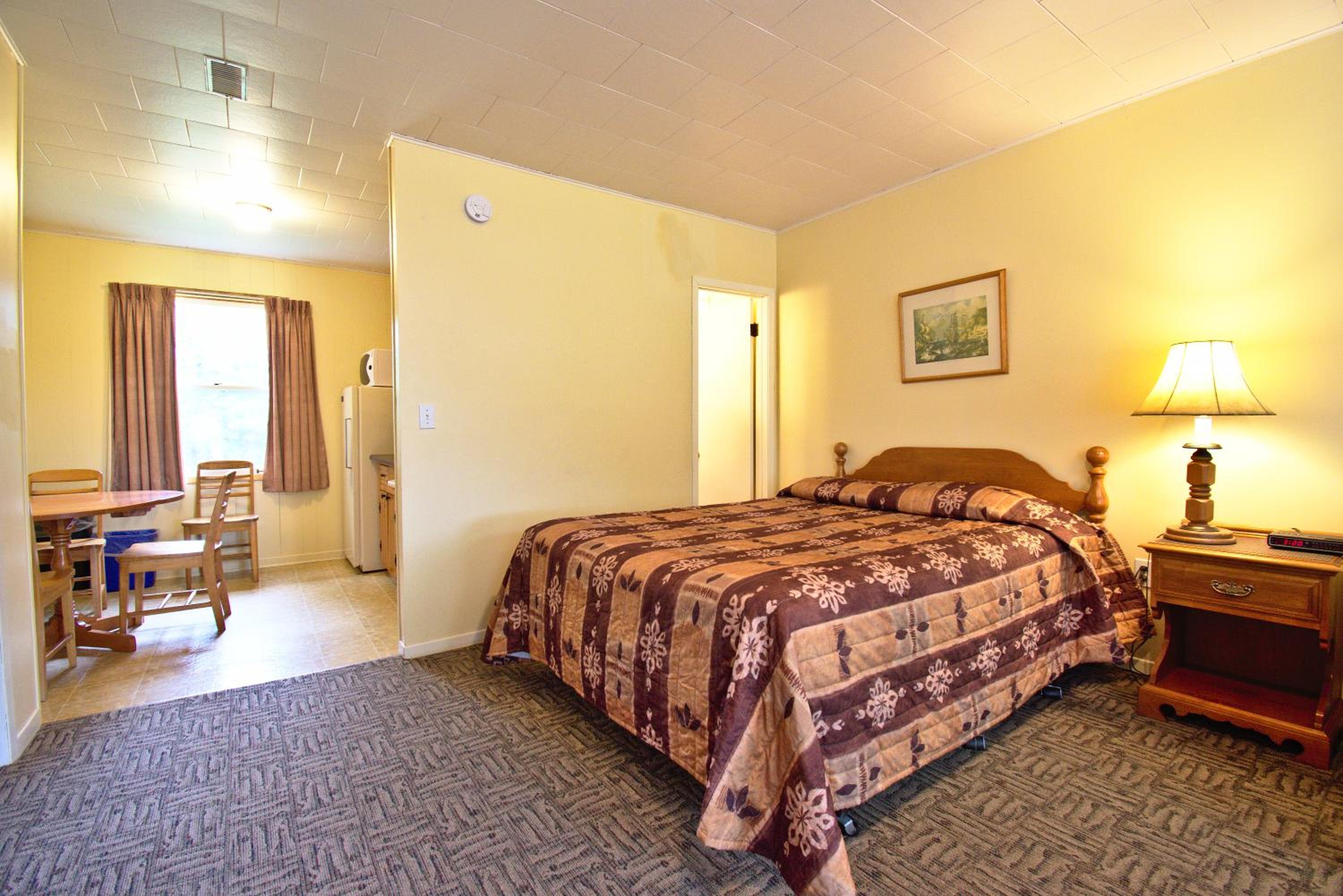 Lakeview Lodge and Cottages