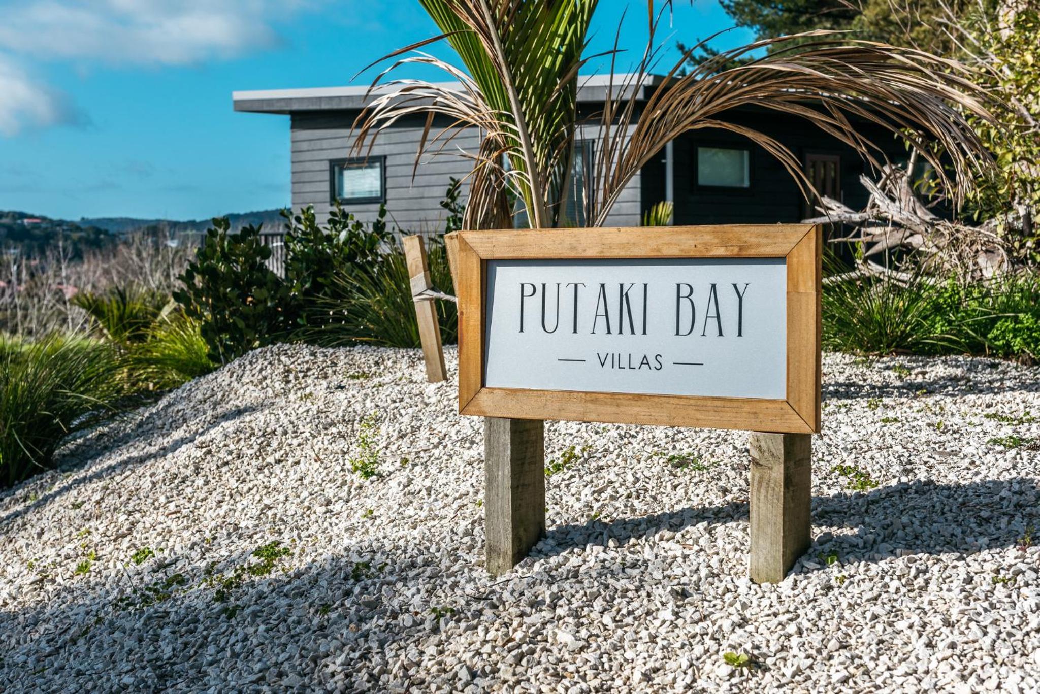 Putaki Bay - Tui Villa - Be My Guest Waiheke