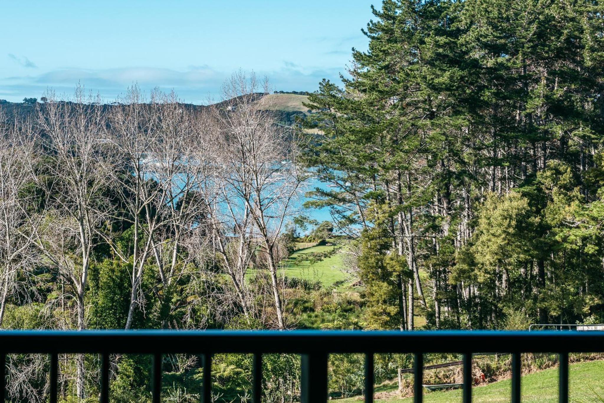 Putaki Bay - Tui Villa - Be My Guest Waiheke