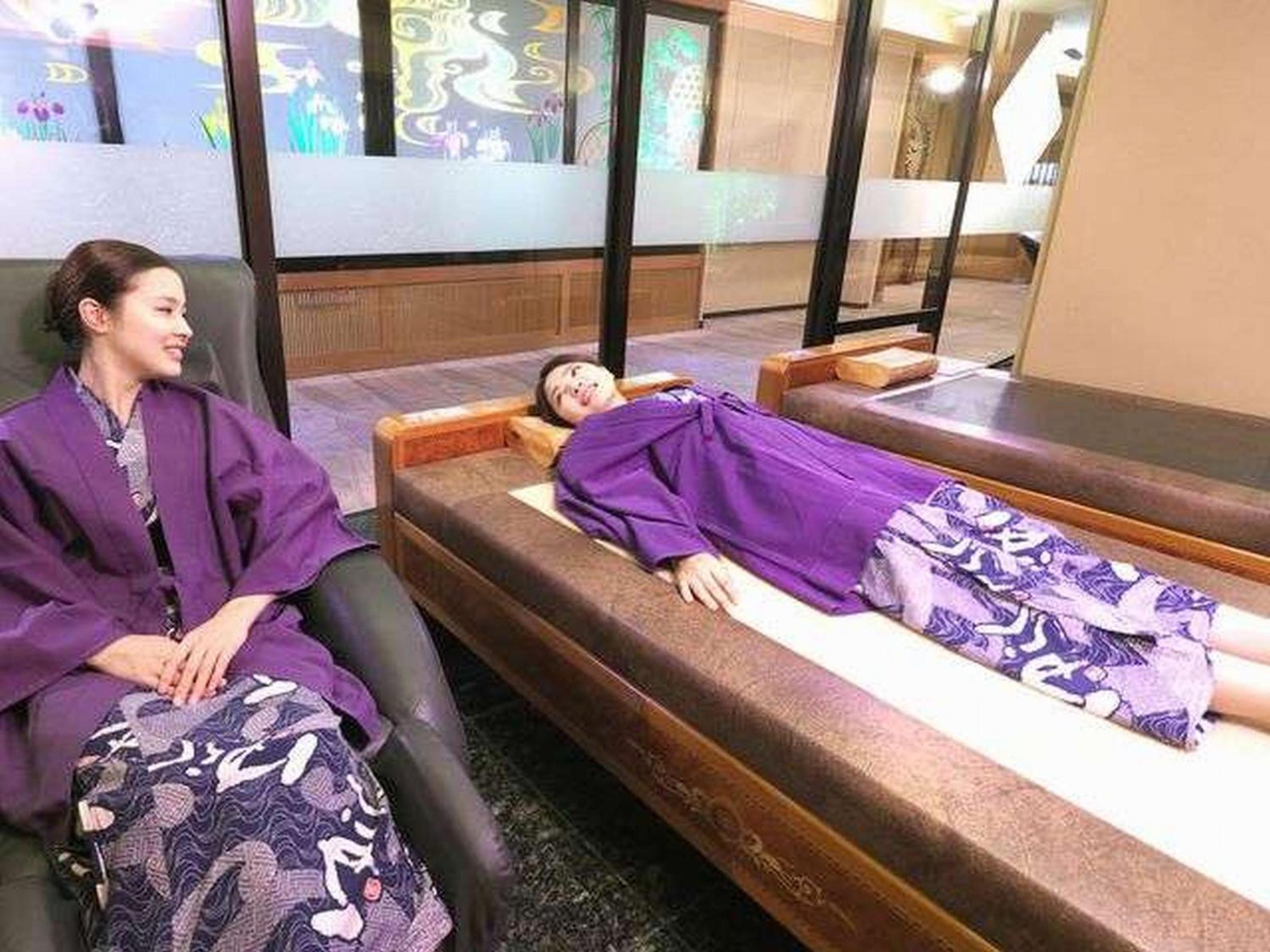 Yuraku Hotel