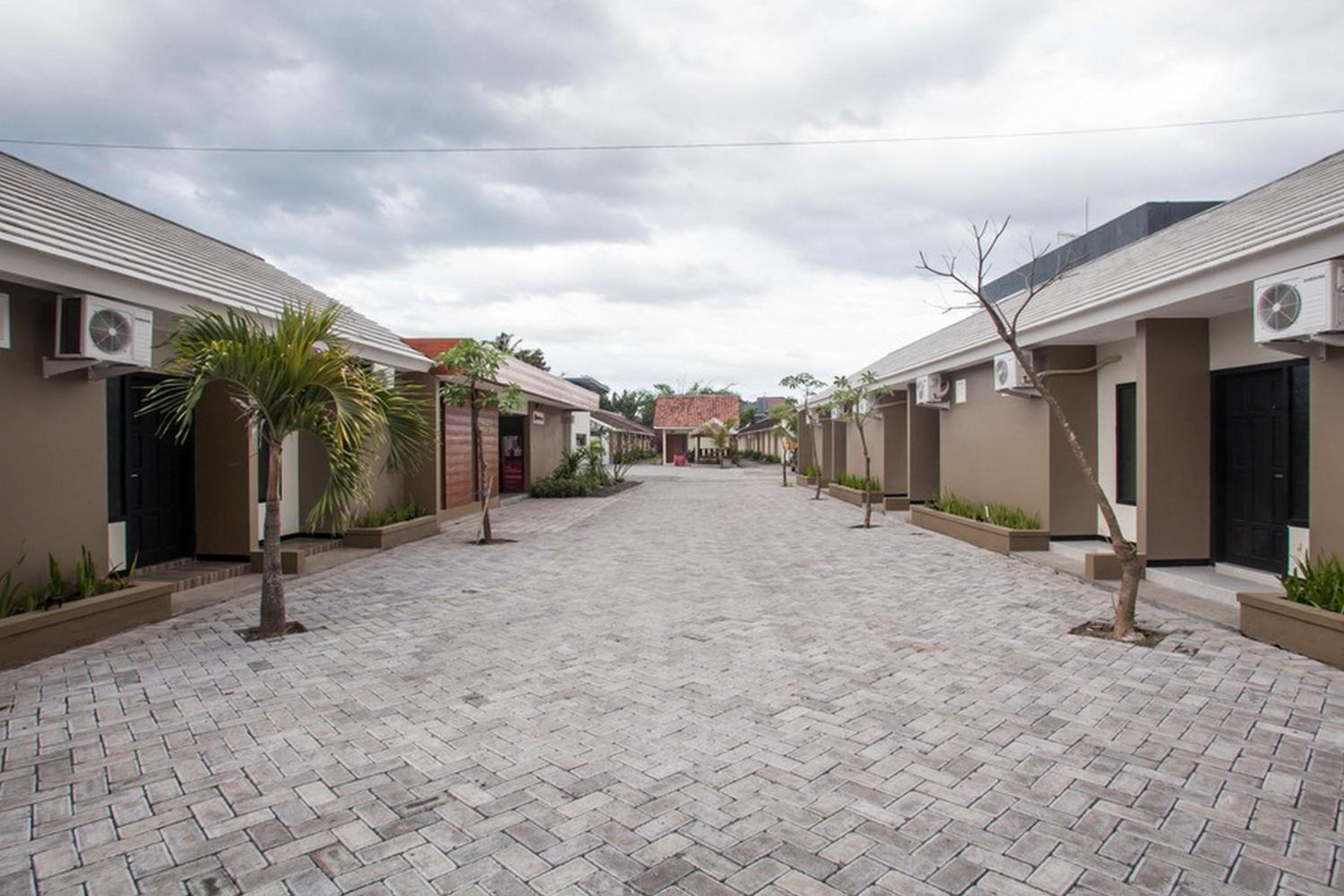 RedDoorz Syariah Plus near Banyuwangi Airport, Dadapan - 12