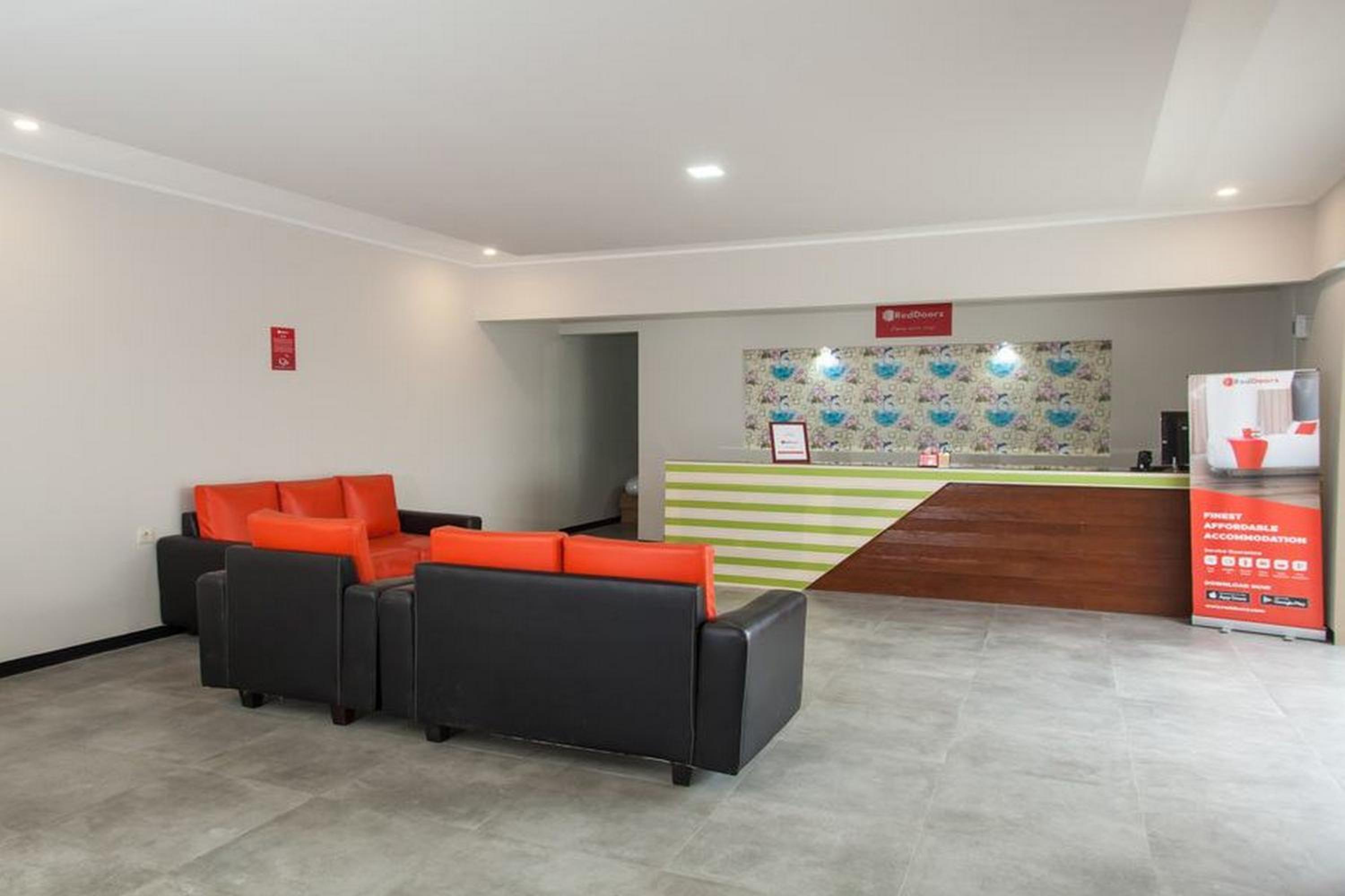 RedDoorz Syariah Plus near Banyuwangi Airport, Dadapan - 20