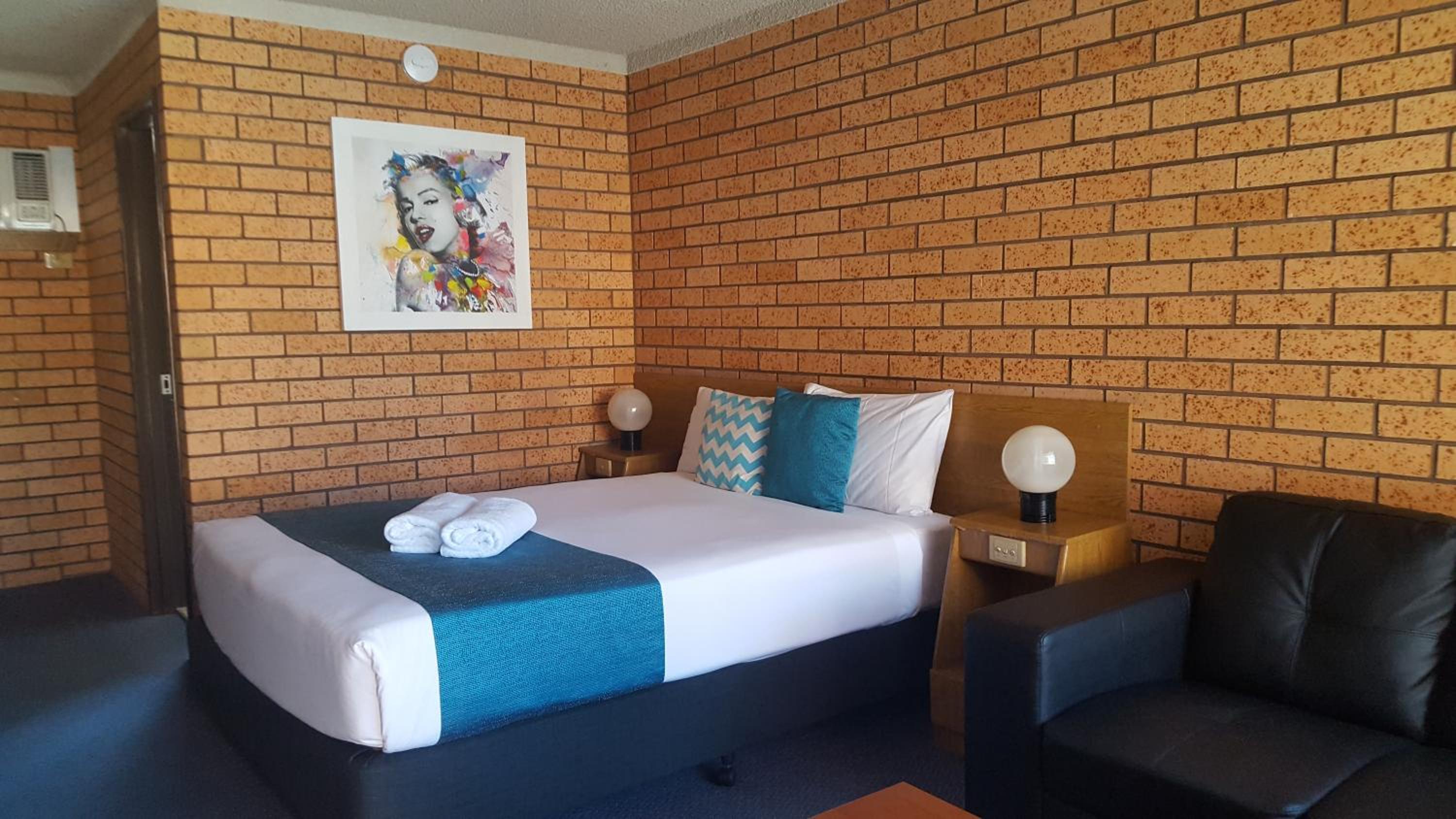 Royal Palms Motor Inn