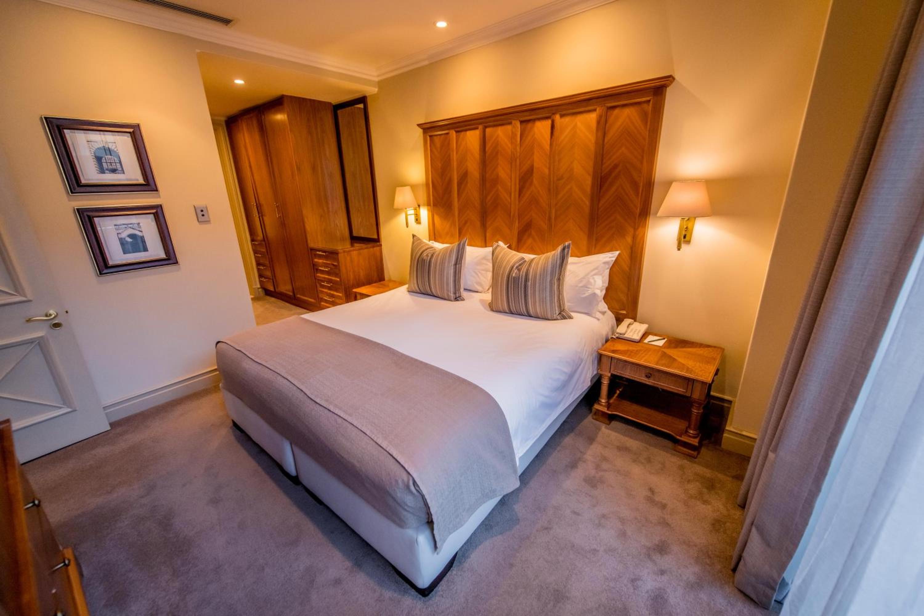 Johannesburg Vacations - The Michelangelo Towers - Property Image 98