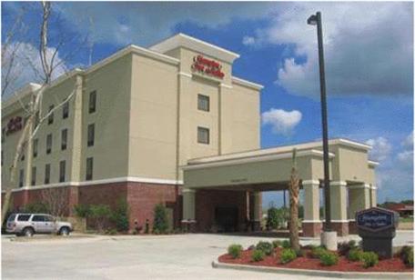 Hampton Inn Suites Jennings - Property Image 3