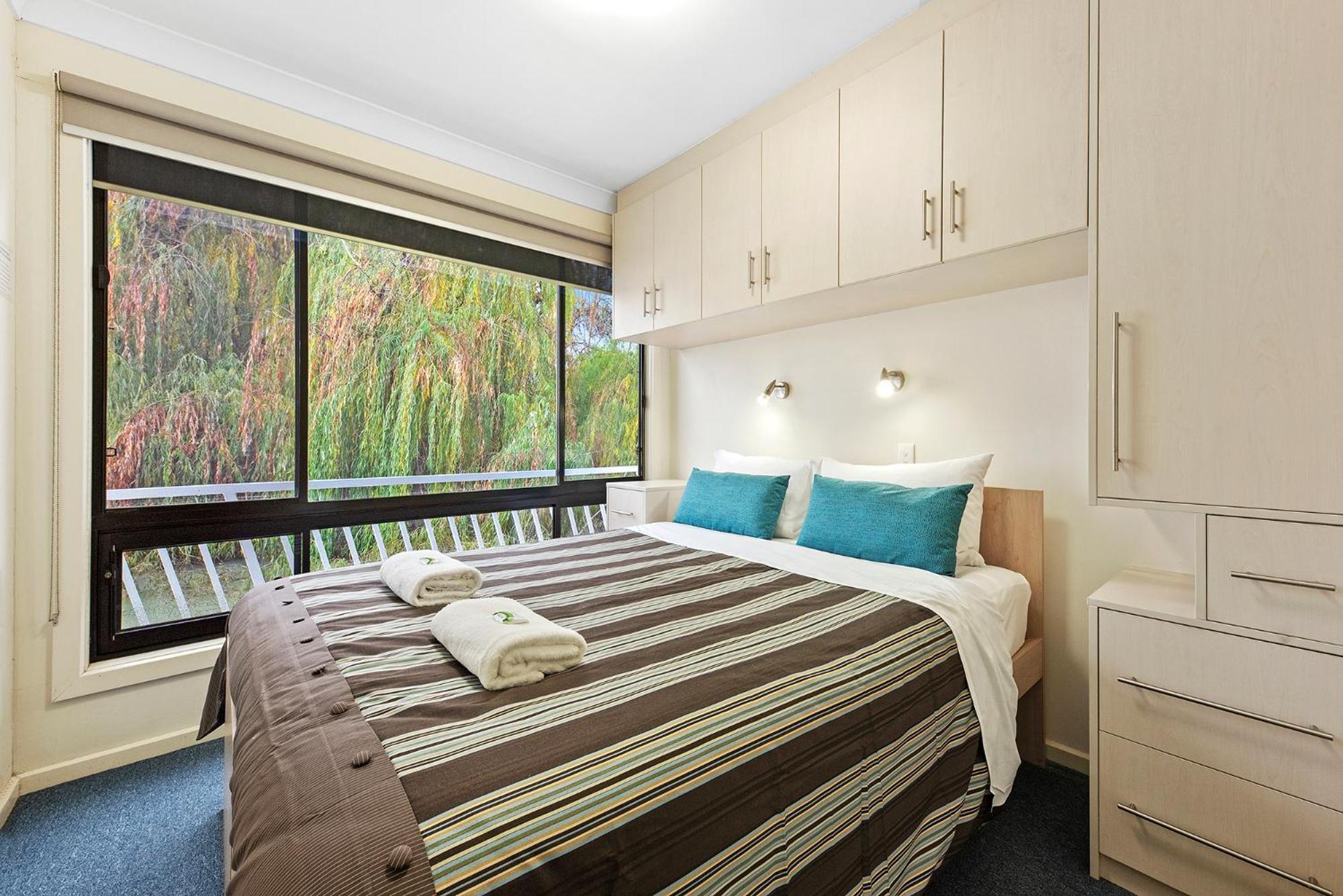 Renmark River Villas and Boats & Bedzzz