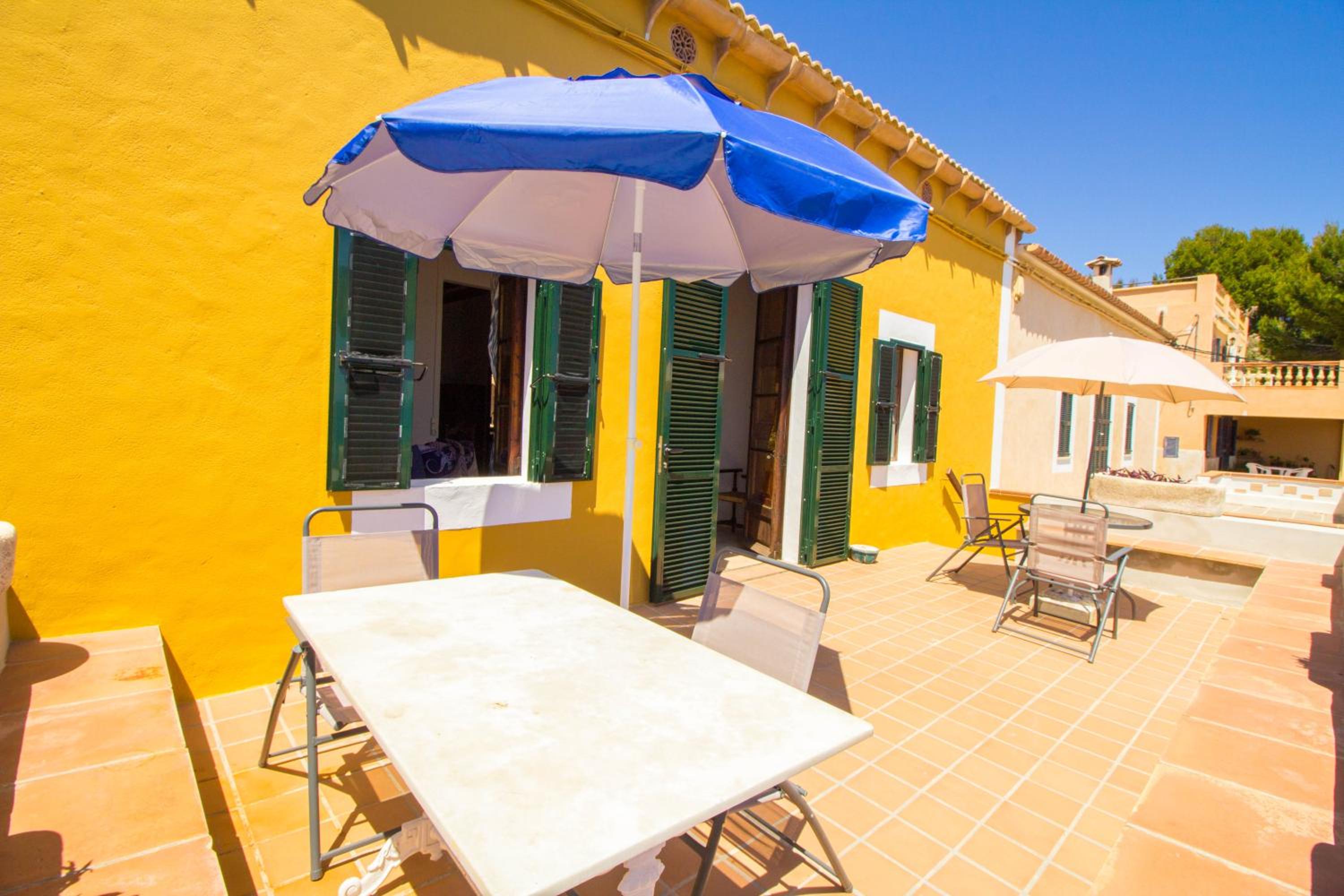 Authentic fisherman's house on the seafront view 5