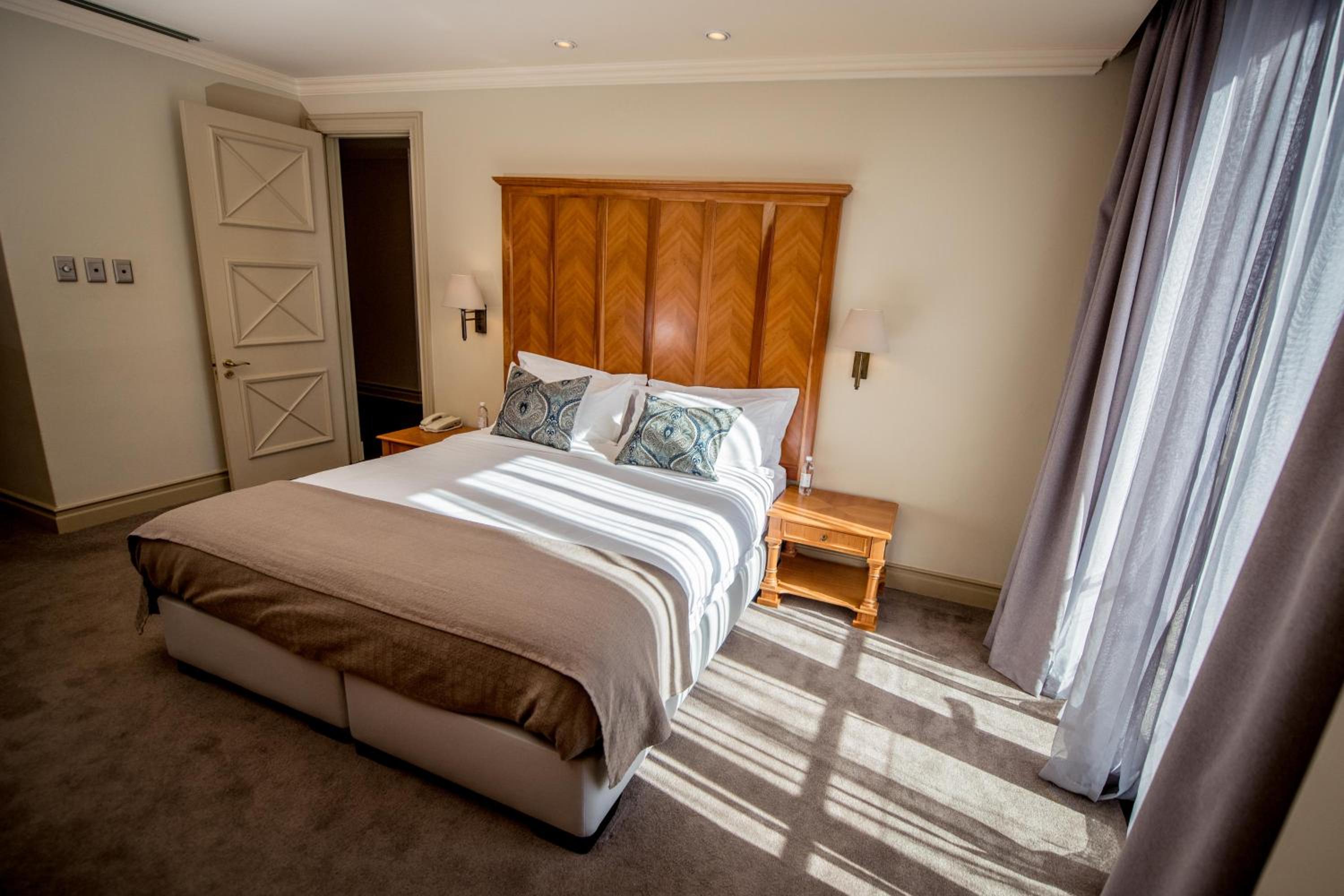 Johannesburg Vacations - The Michelangelo Towers - Property Image 53