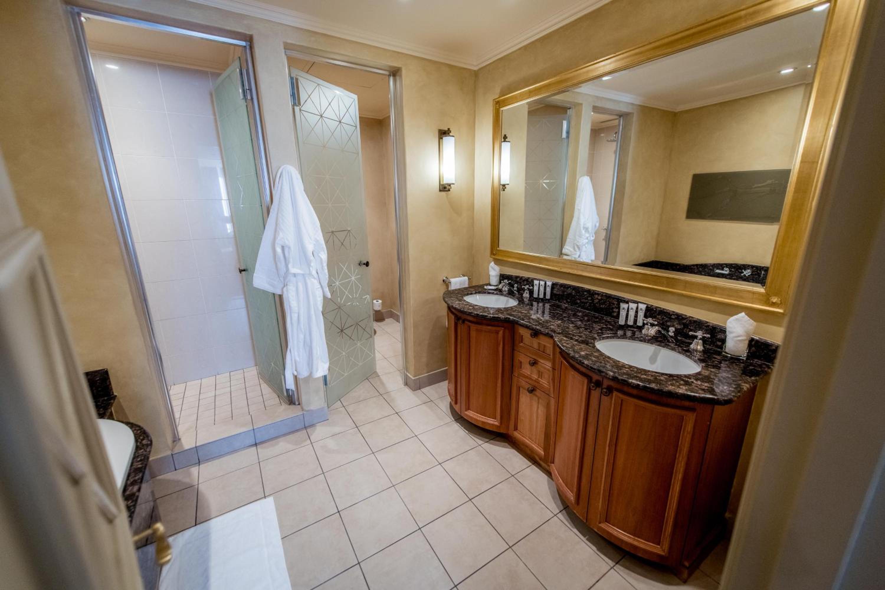 Johannesburg Vacations - The Michelangelo Towers - Property Image 56
