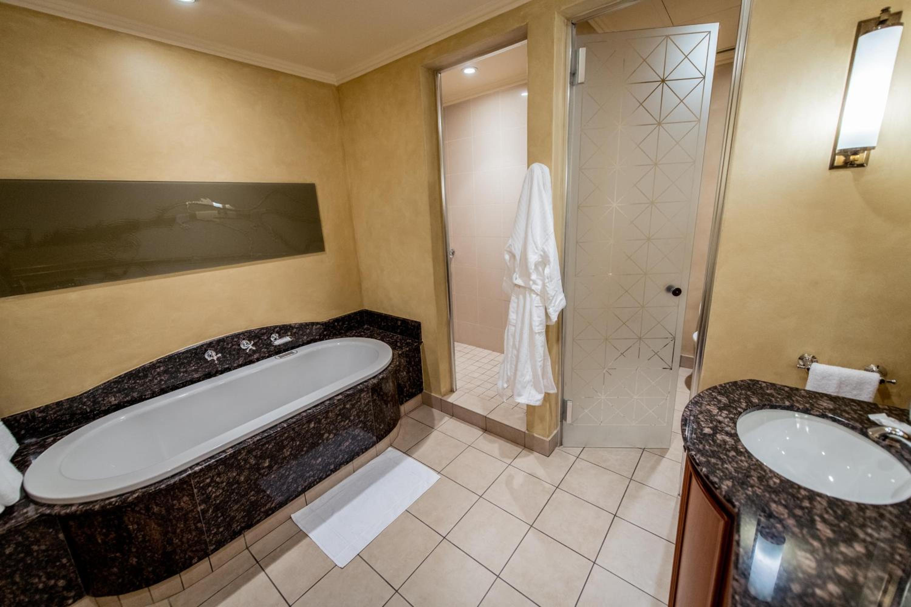 Johannesburg Vacations - The Michelangelo Towers - Property Image 57