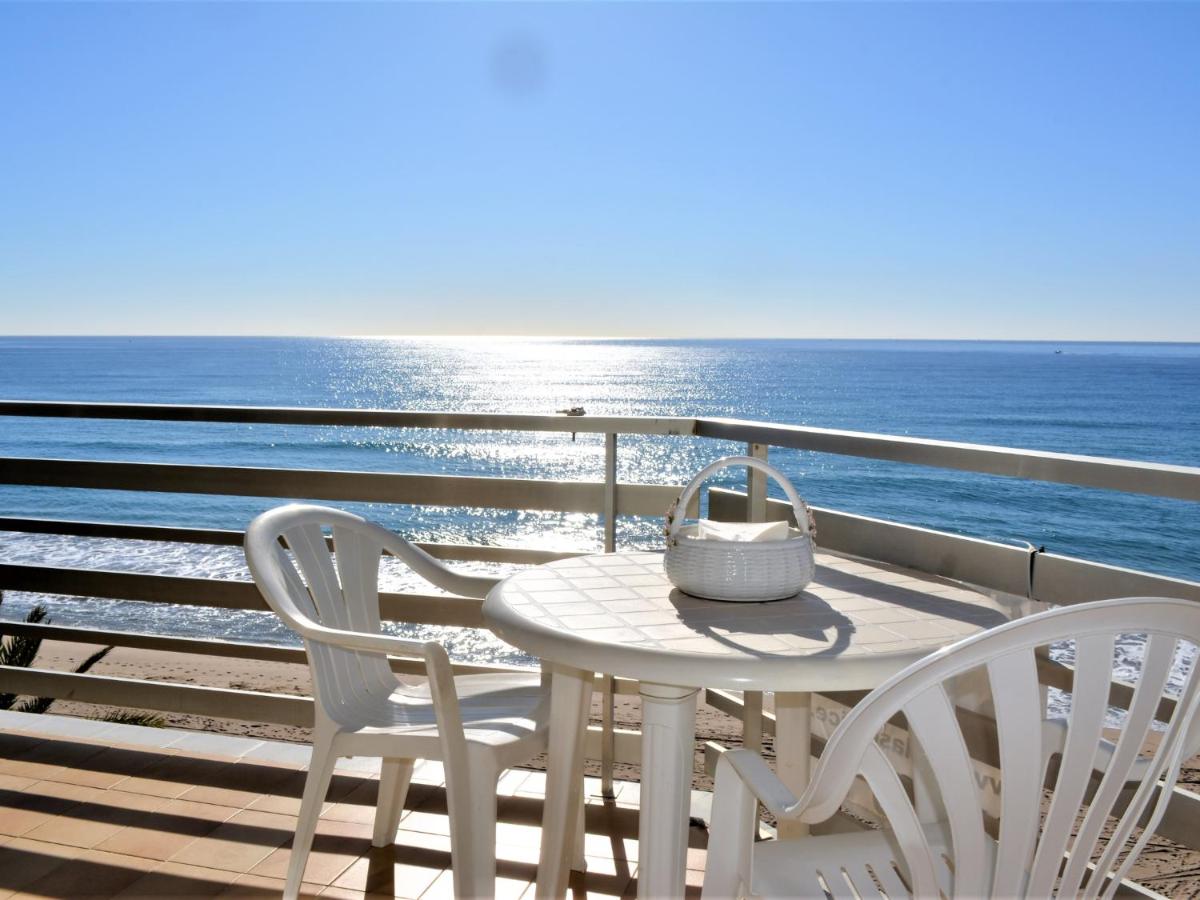 Villa Service - Poblet photo 2
