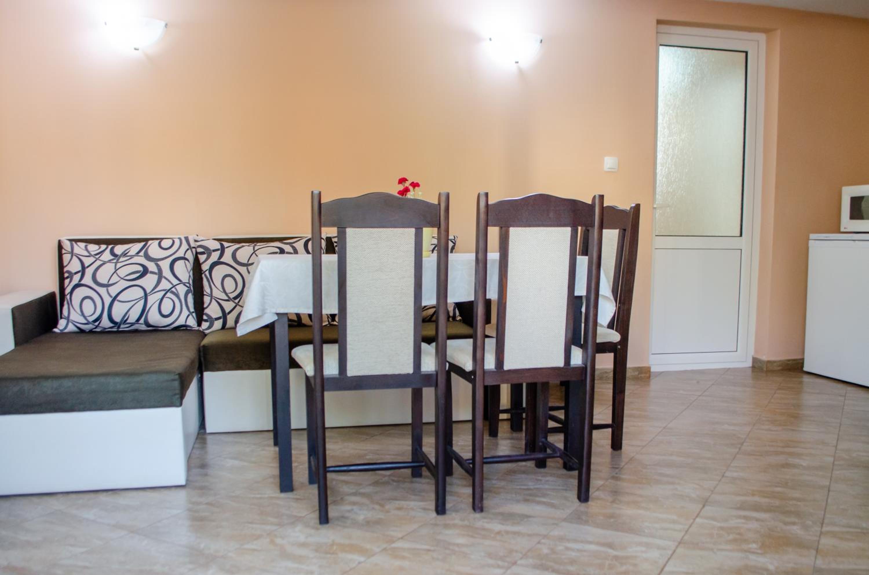Guest House Vasilena Самостоятелно наемане FREE PARKING