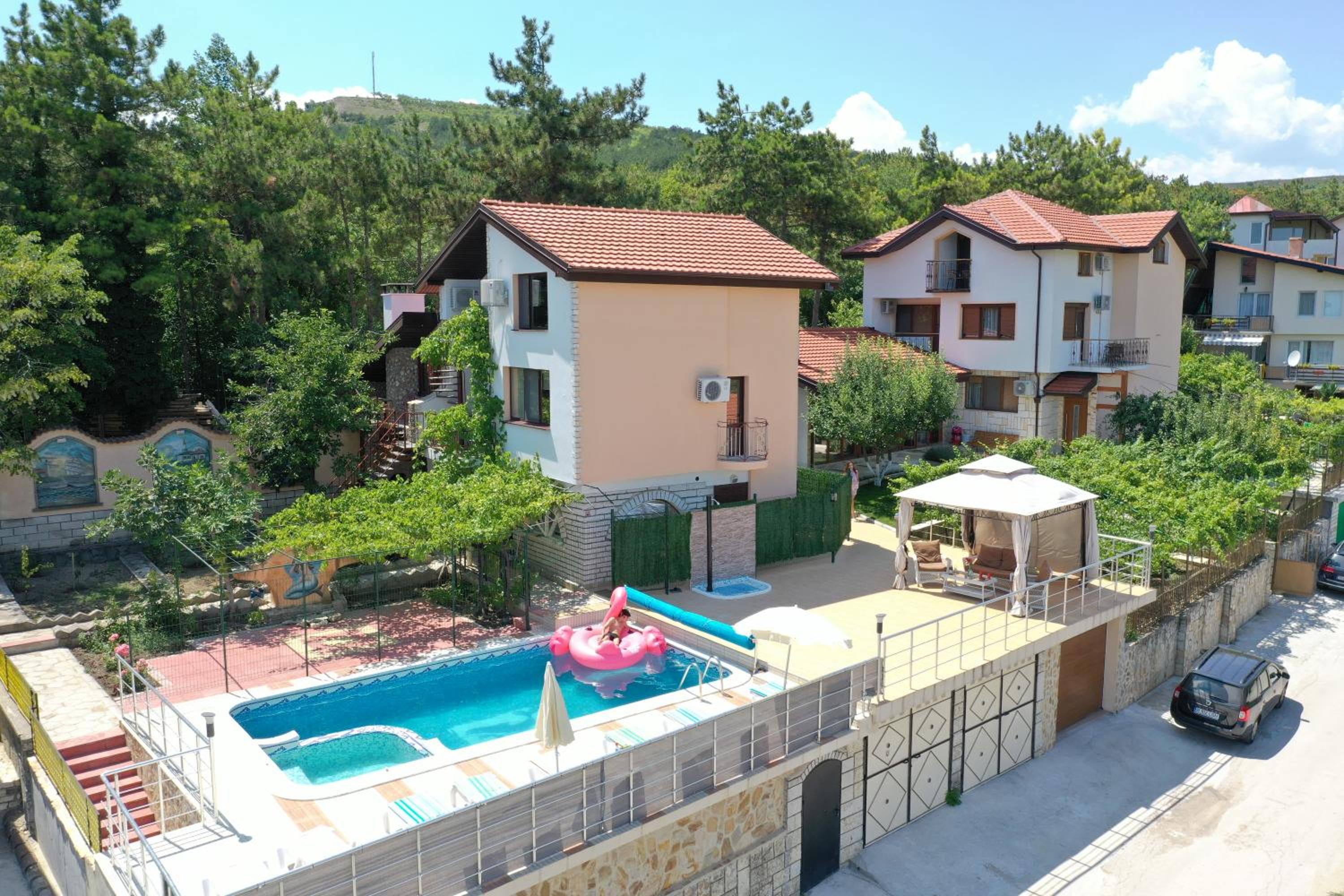 villa MAK