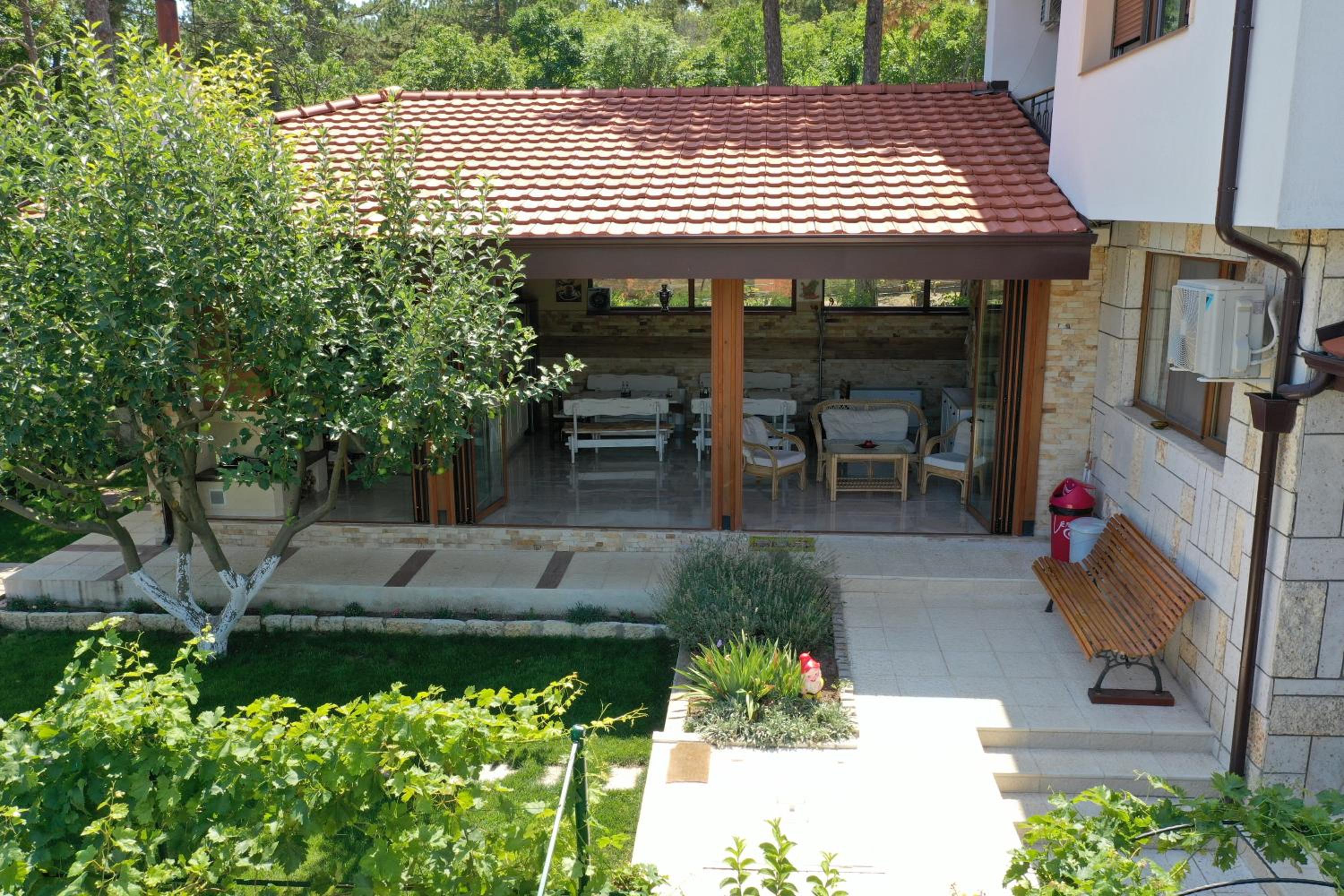 villa MAK