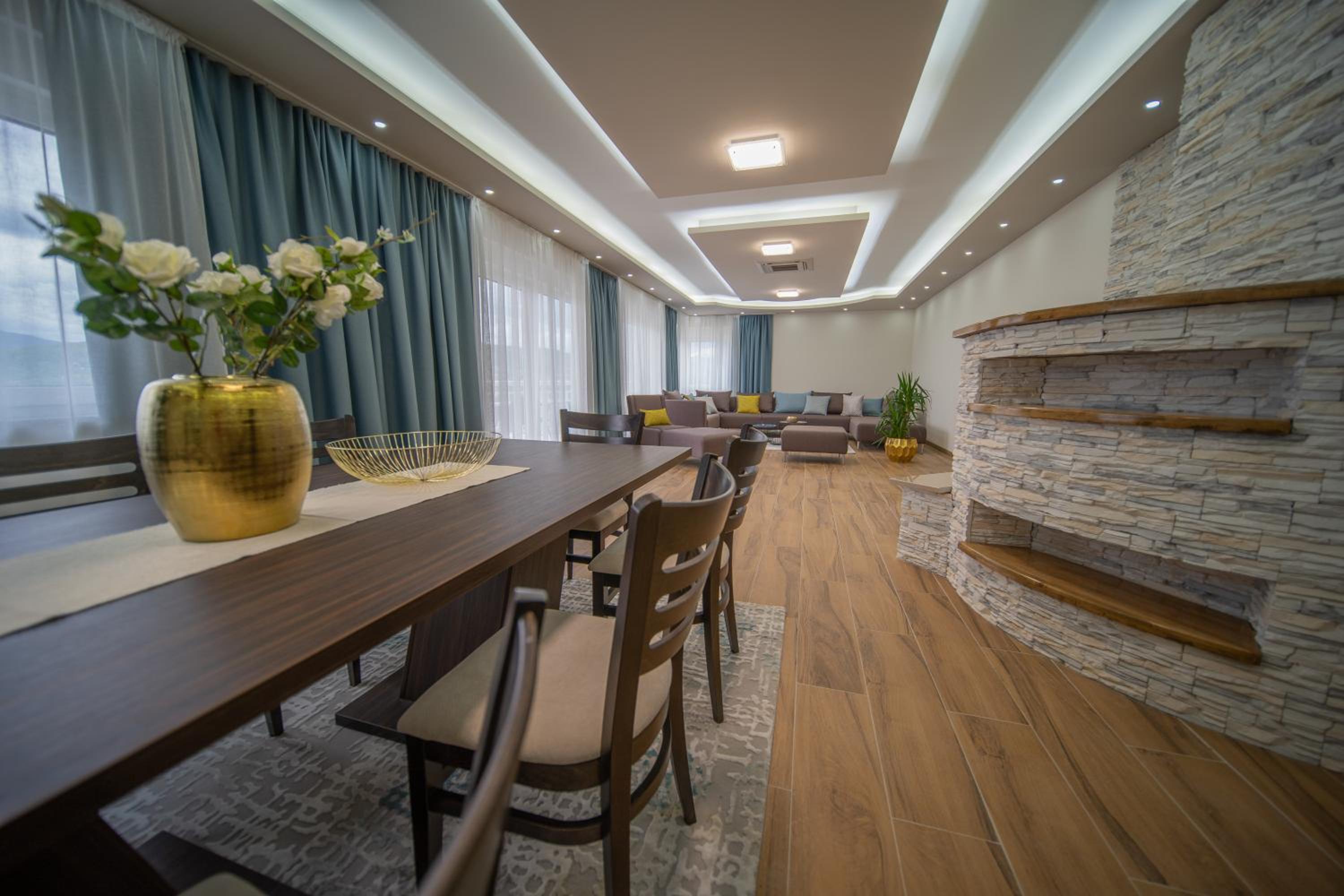 Al Hayat Apartments