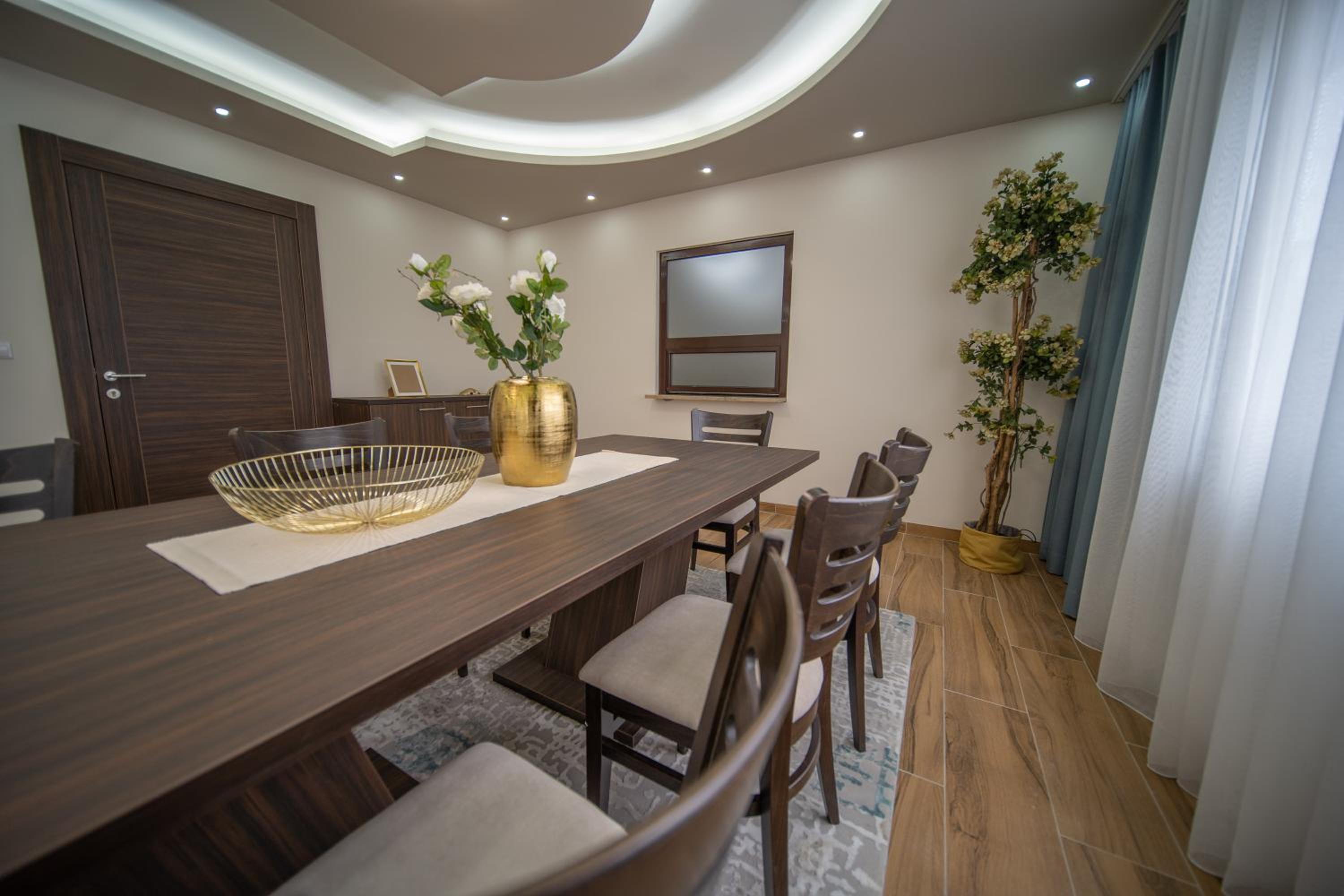 Al Hayat Apartments