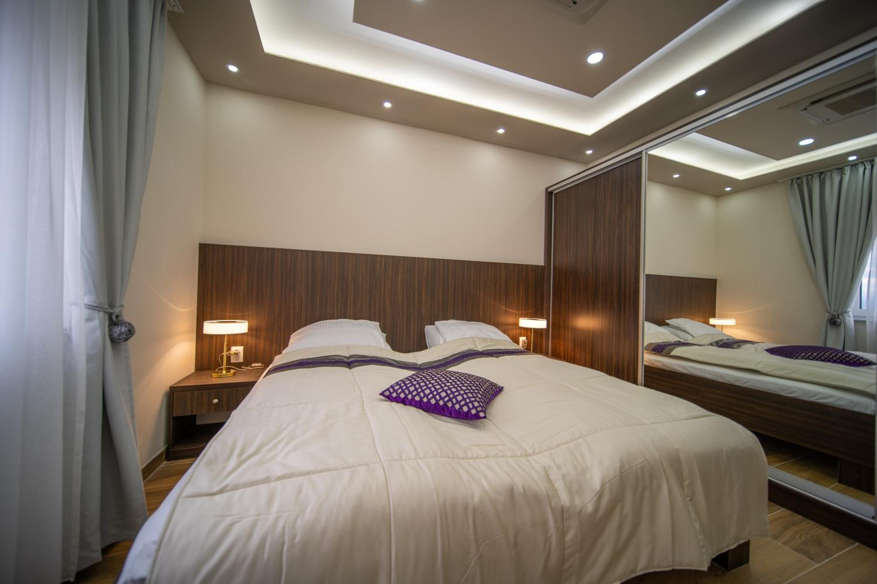Al Hayat Apartments