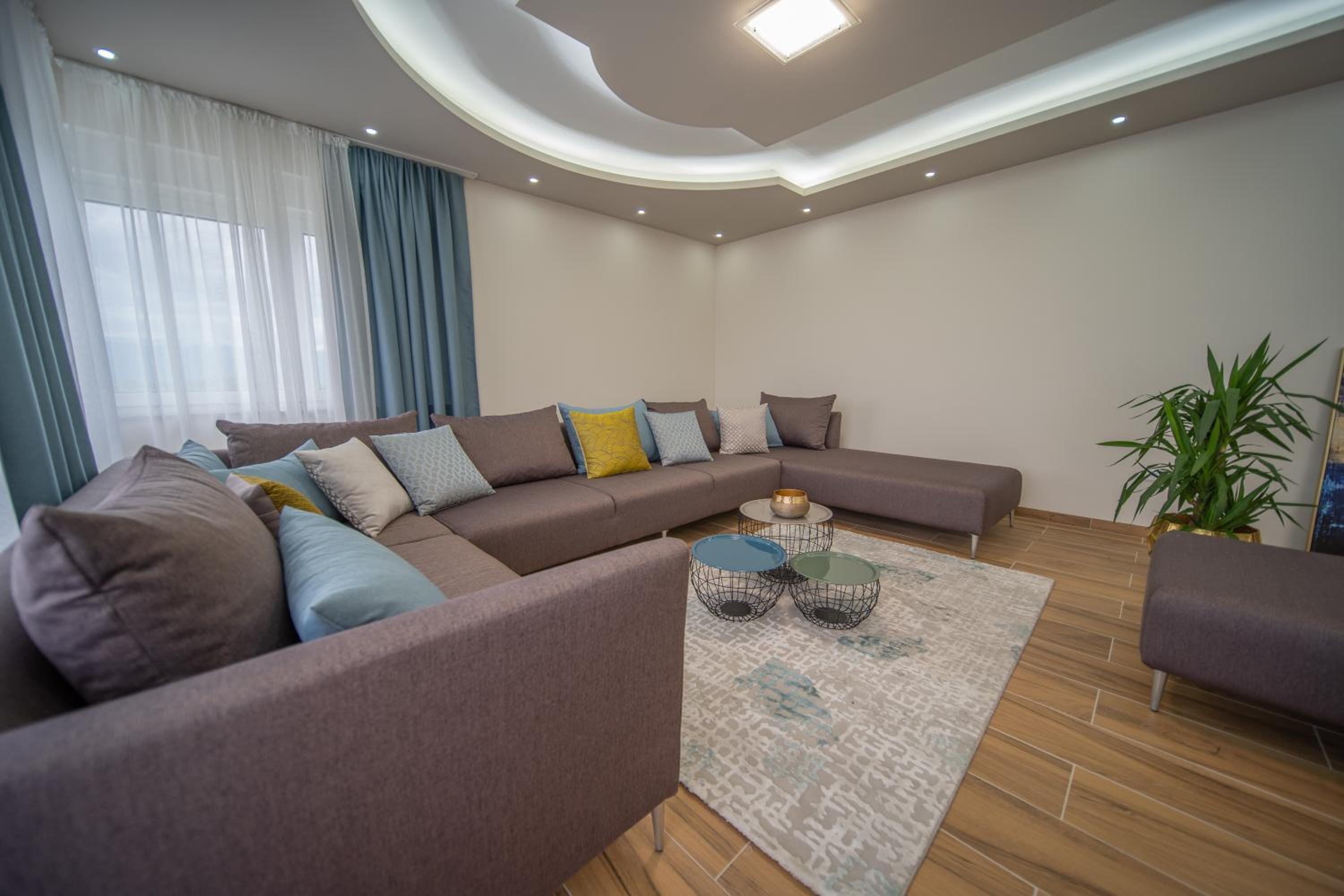Al Hayat Apartments