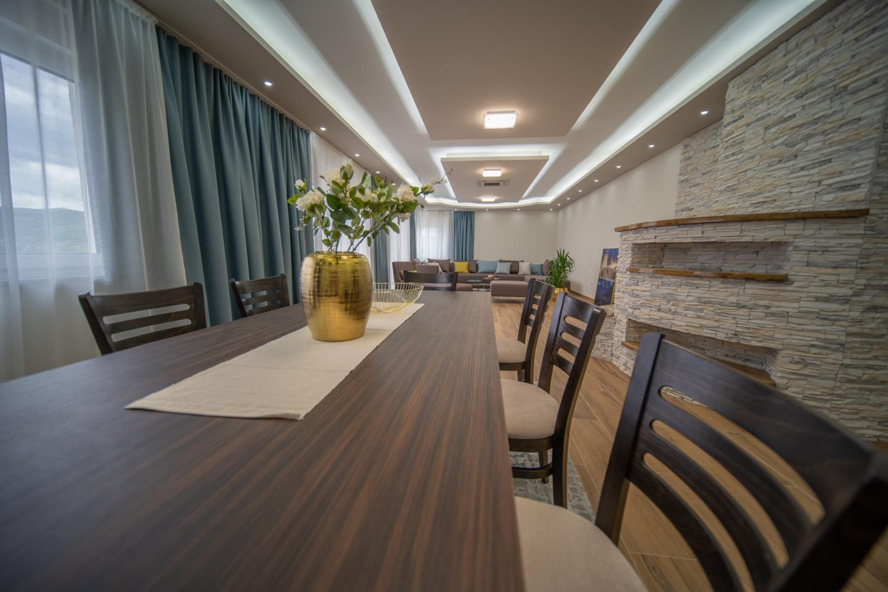 Al Hayat Apartments