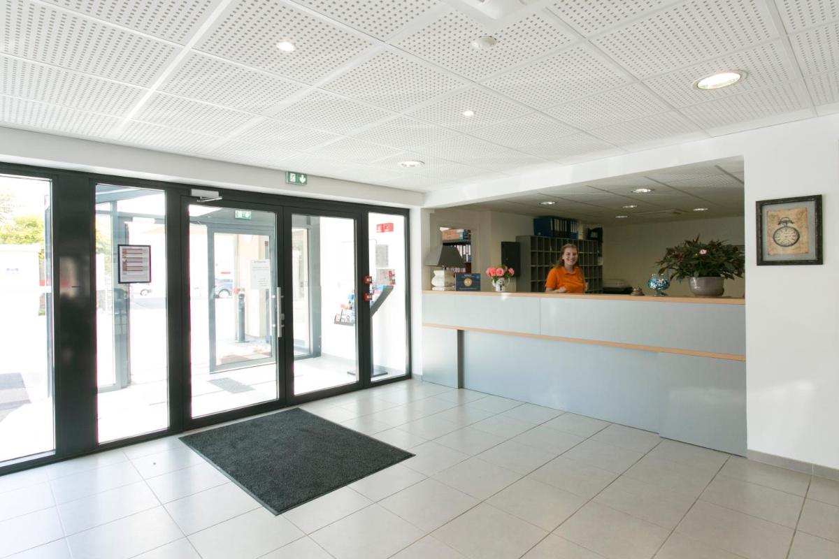hotel reception