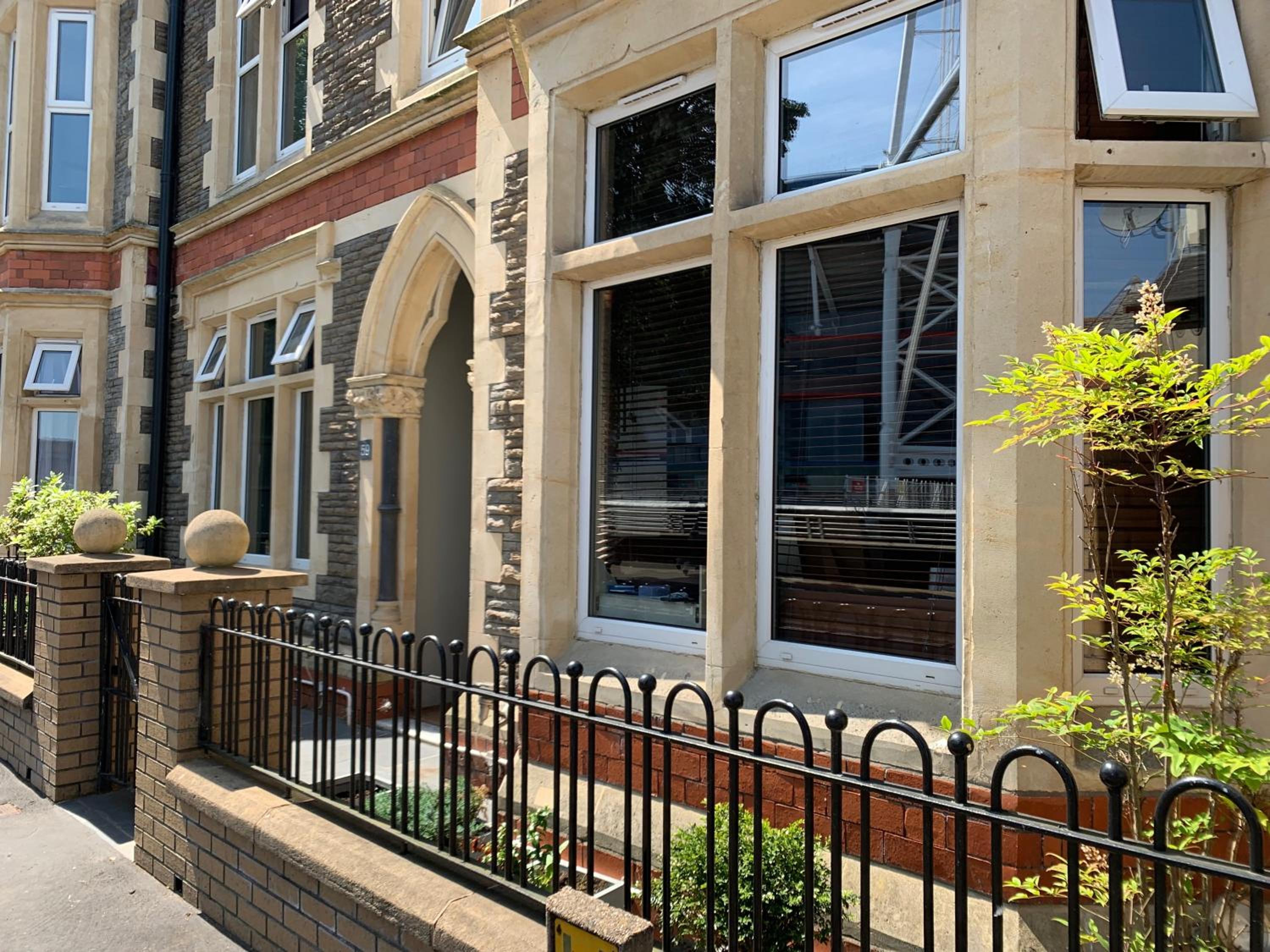 Hotel The Riverhouse - Image 1