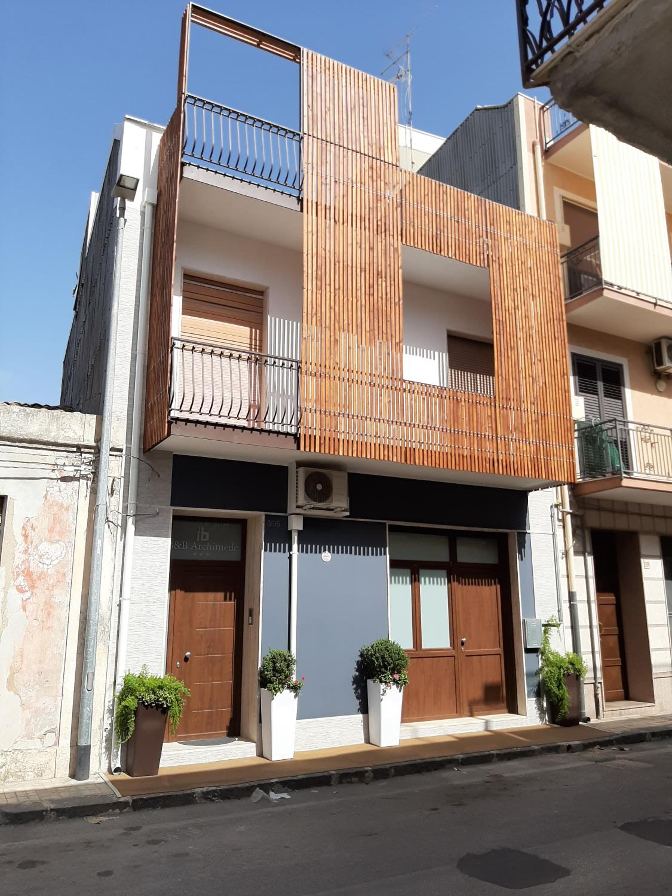 B&B ARCHIMEDE view 2