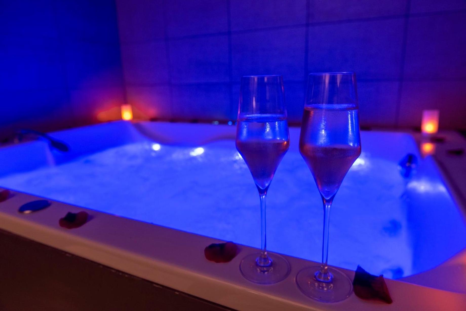 Jacuzzi