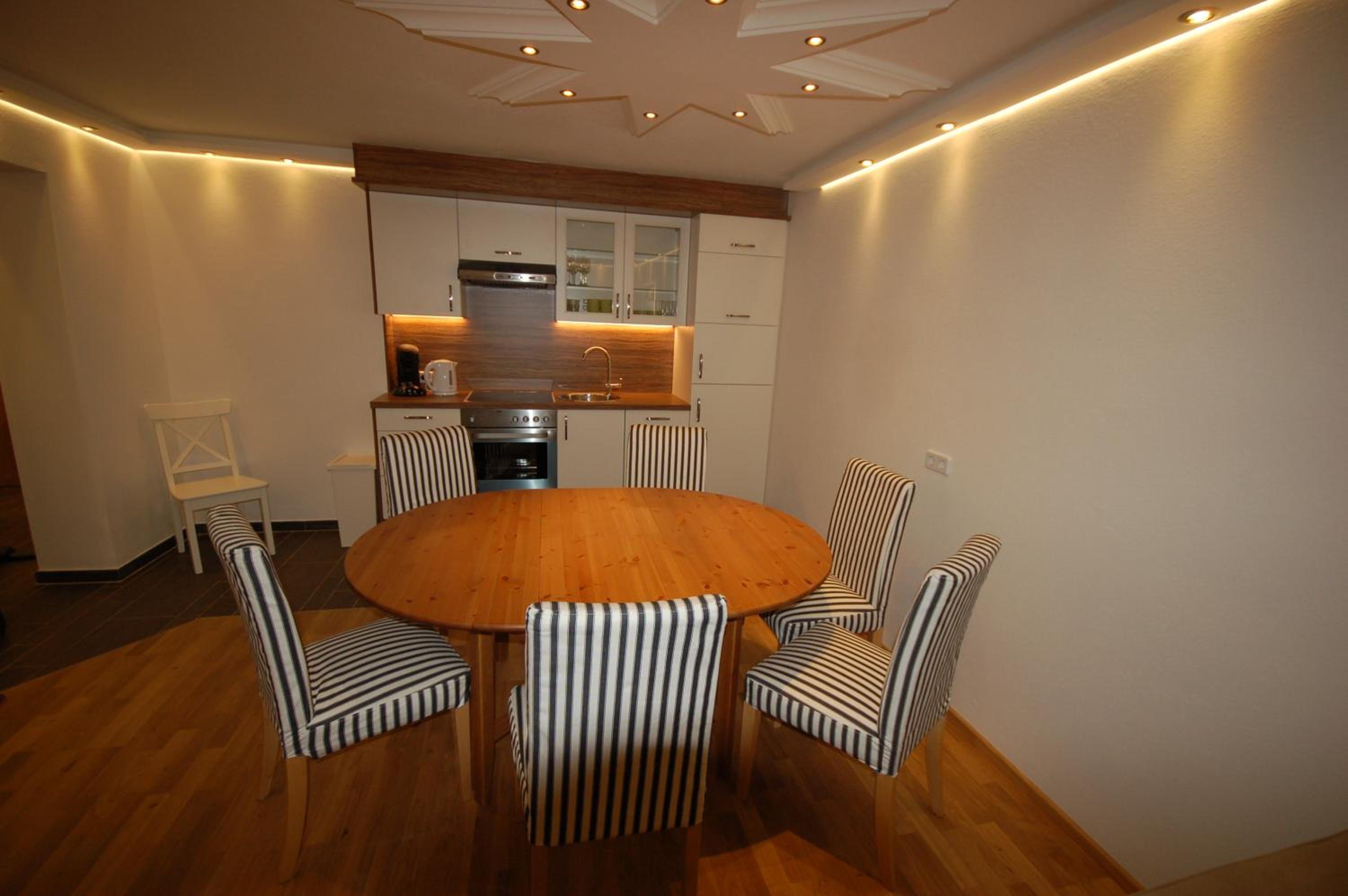 Alpenmond Appartment Halbmond
