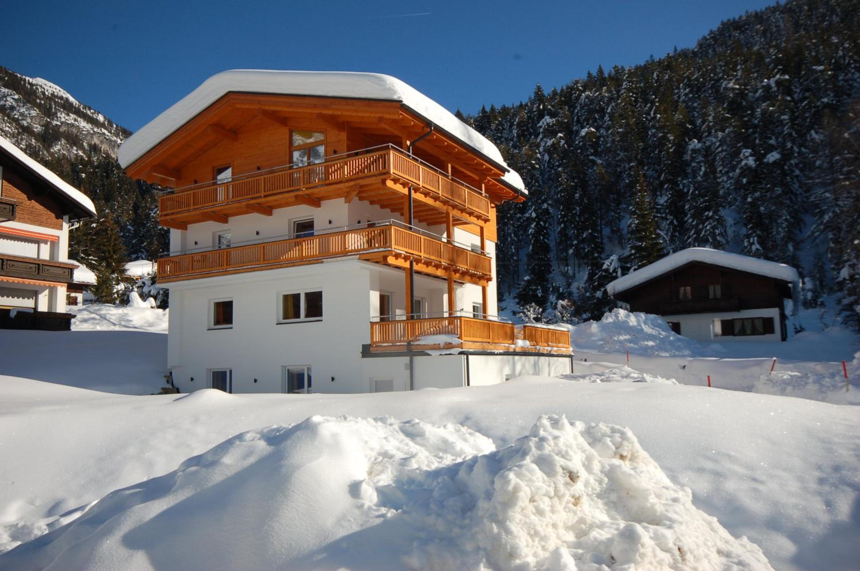 Alpenmond Appartment Halbmond