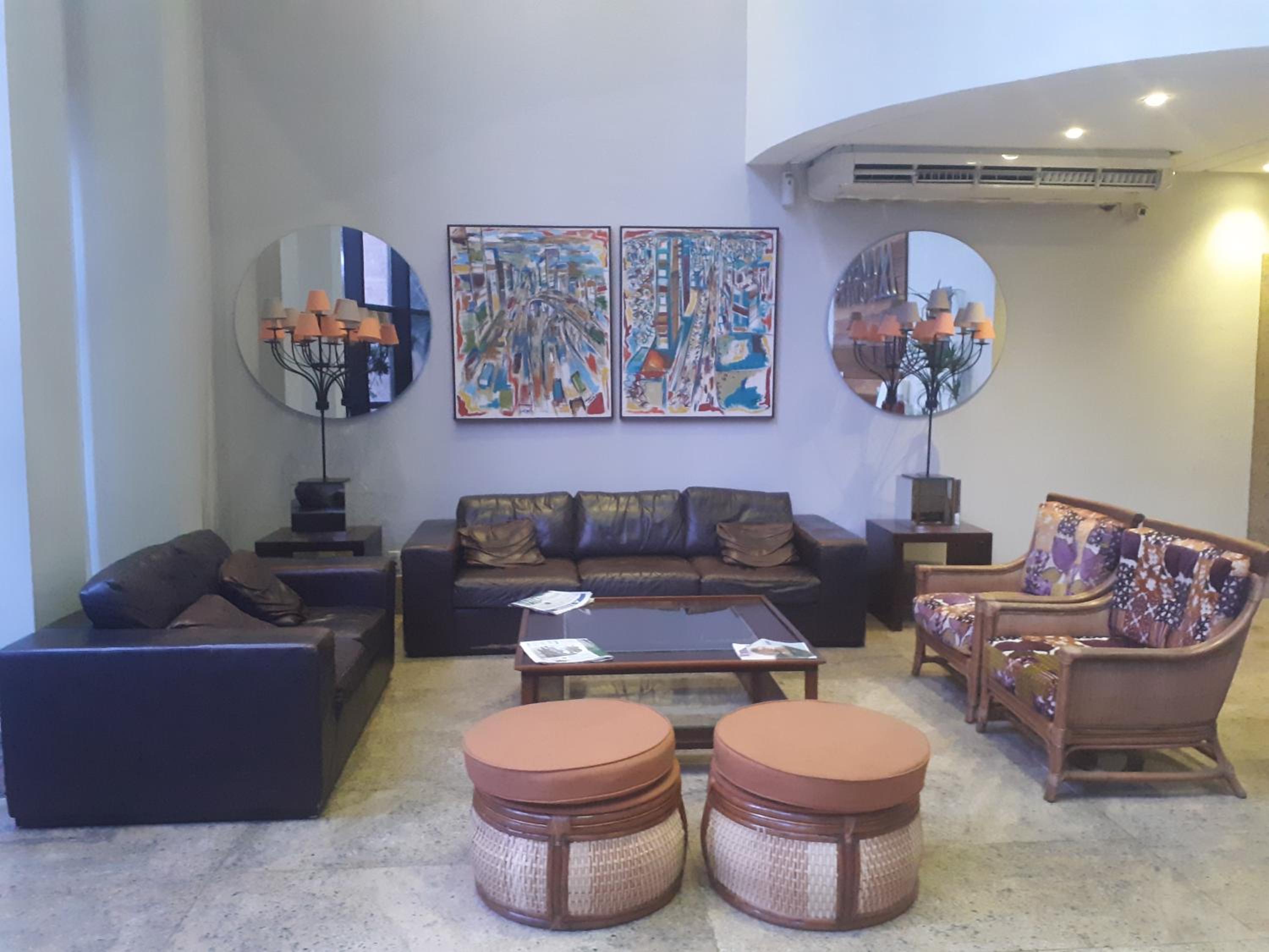 Flat Athenas América ao lado do Salvador Shopping