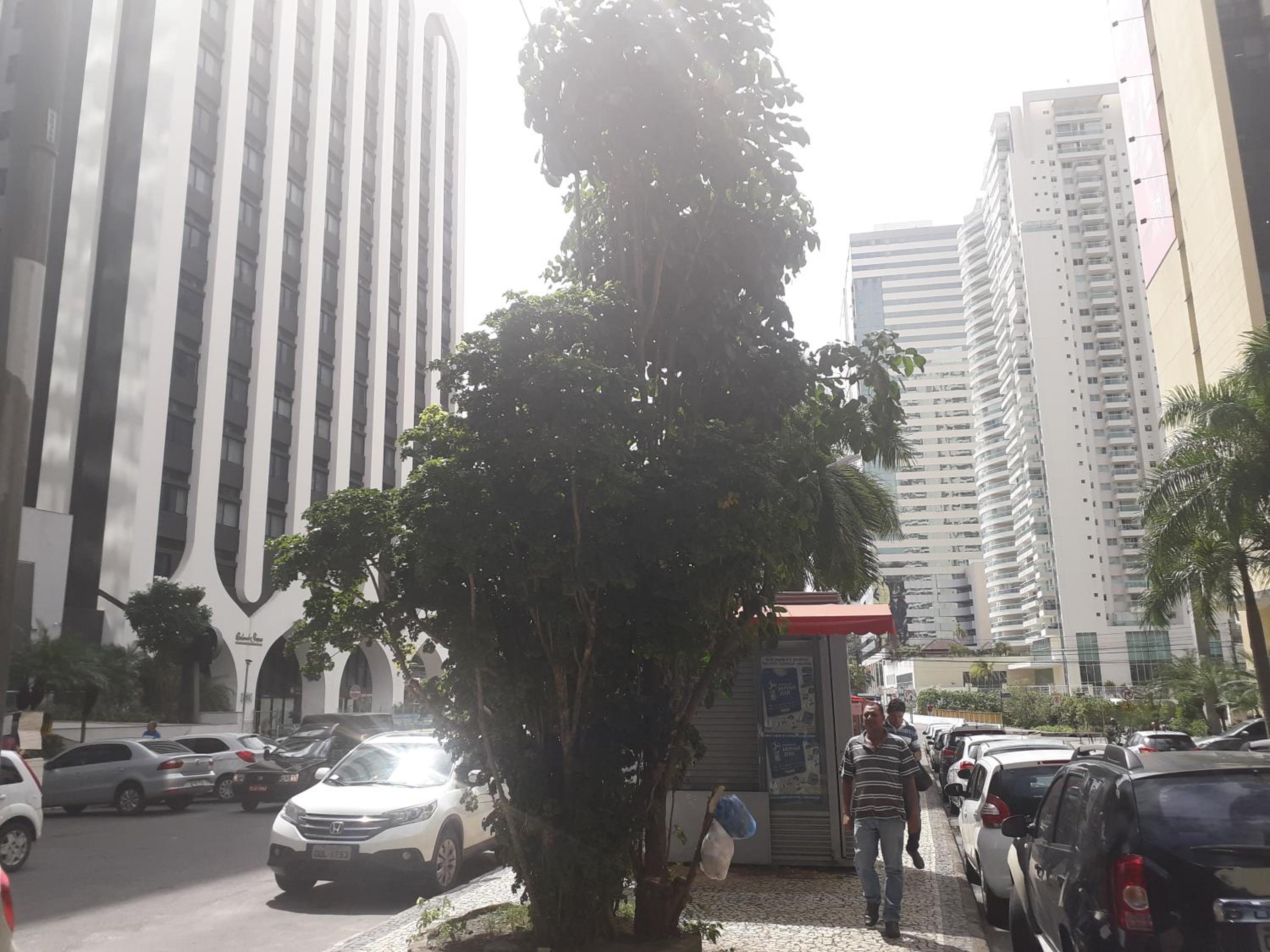 Flat Athenas América ao lado do Salvador Shopping