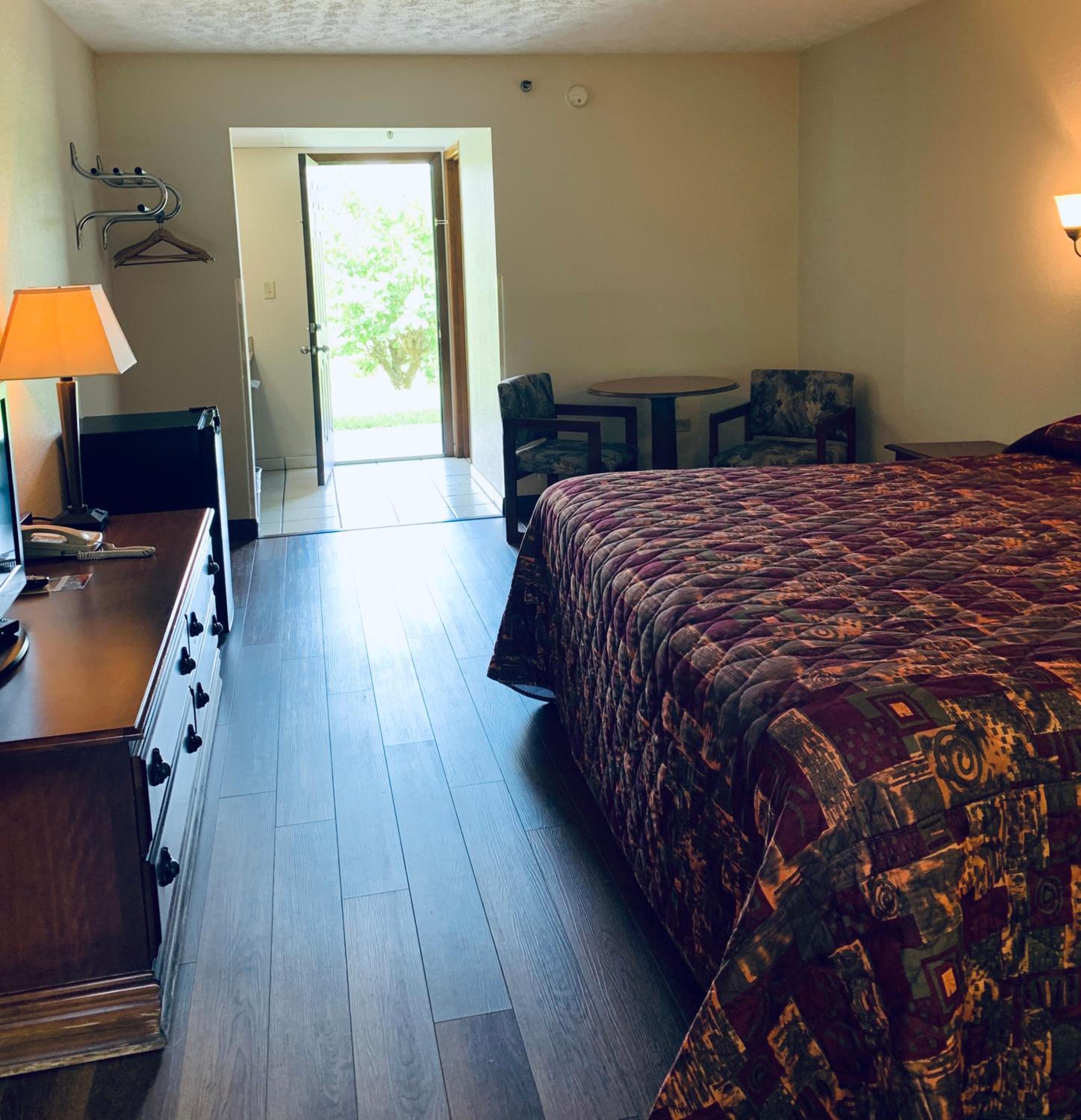Landmark Inn On The River Sevierville view 4