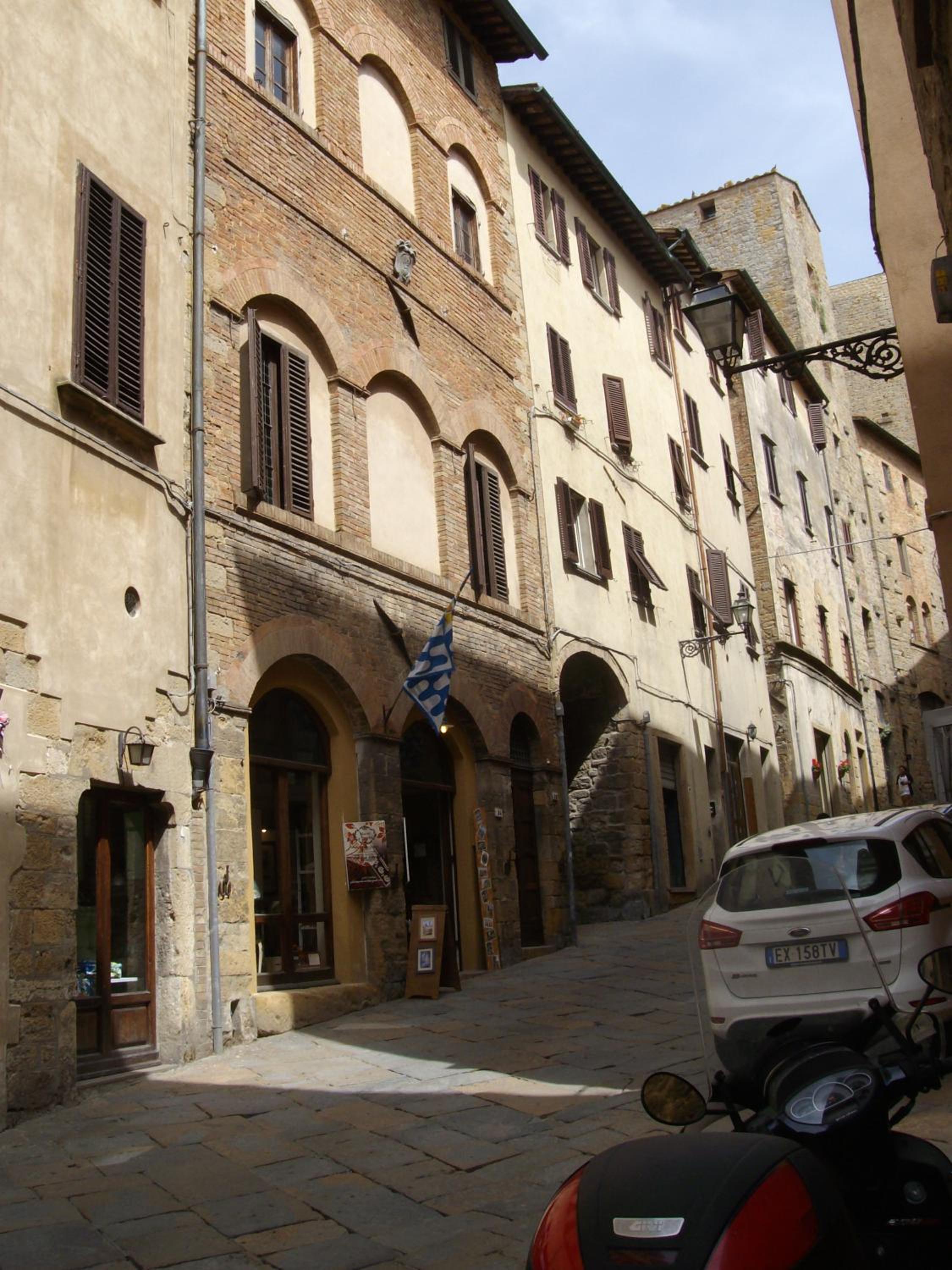 Photo 48