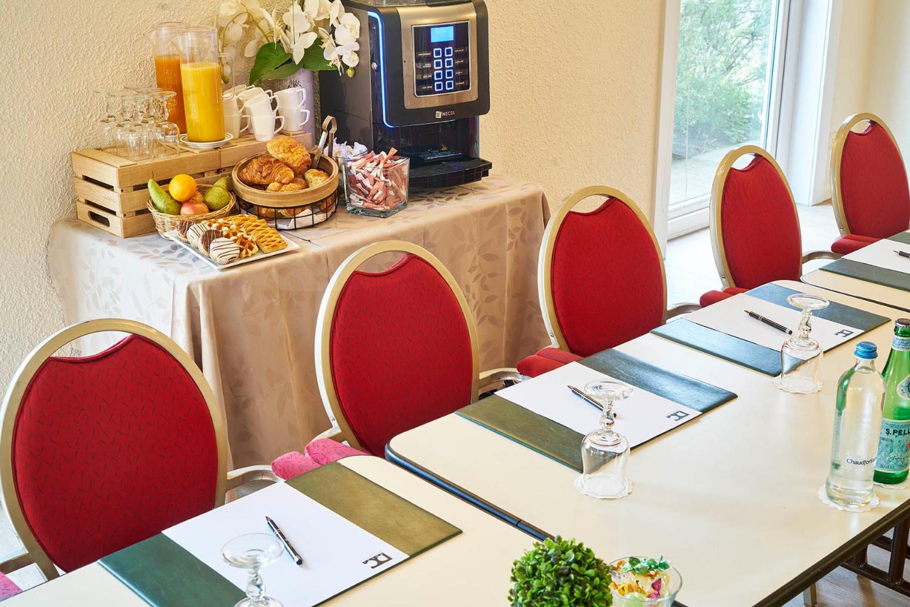 Brussels Vacations - DC Hotel  Restaurant Brussels South - Property Image 10