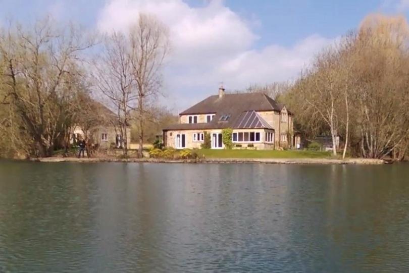 Photo 42