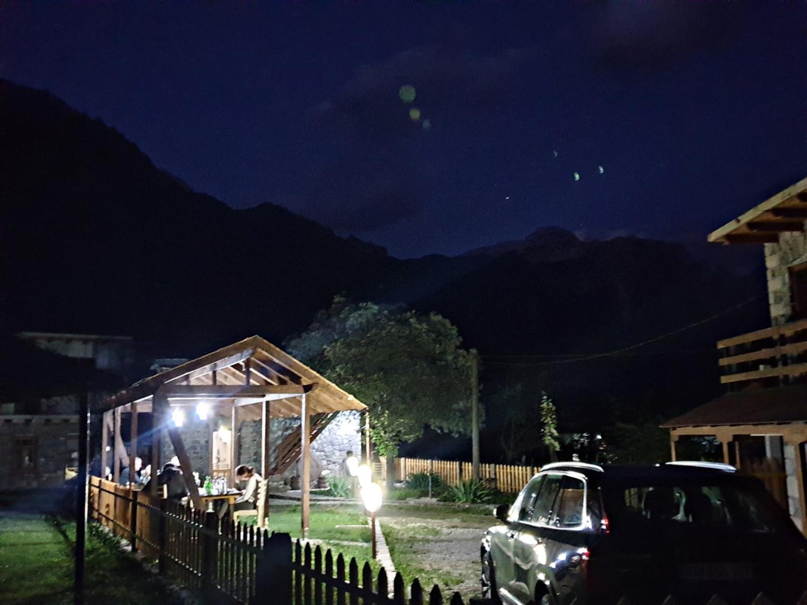 Guest House Flodisa