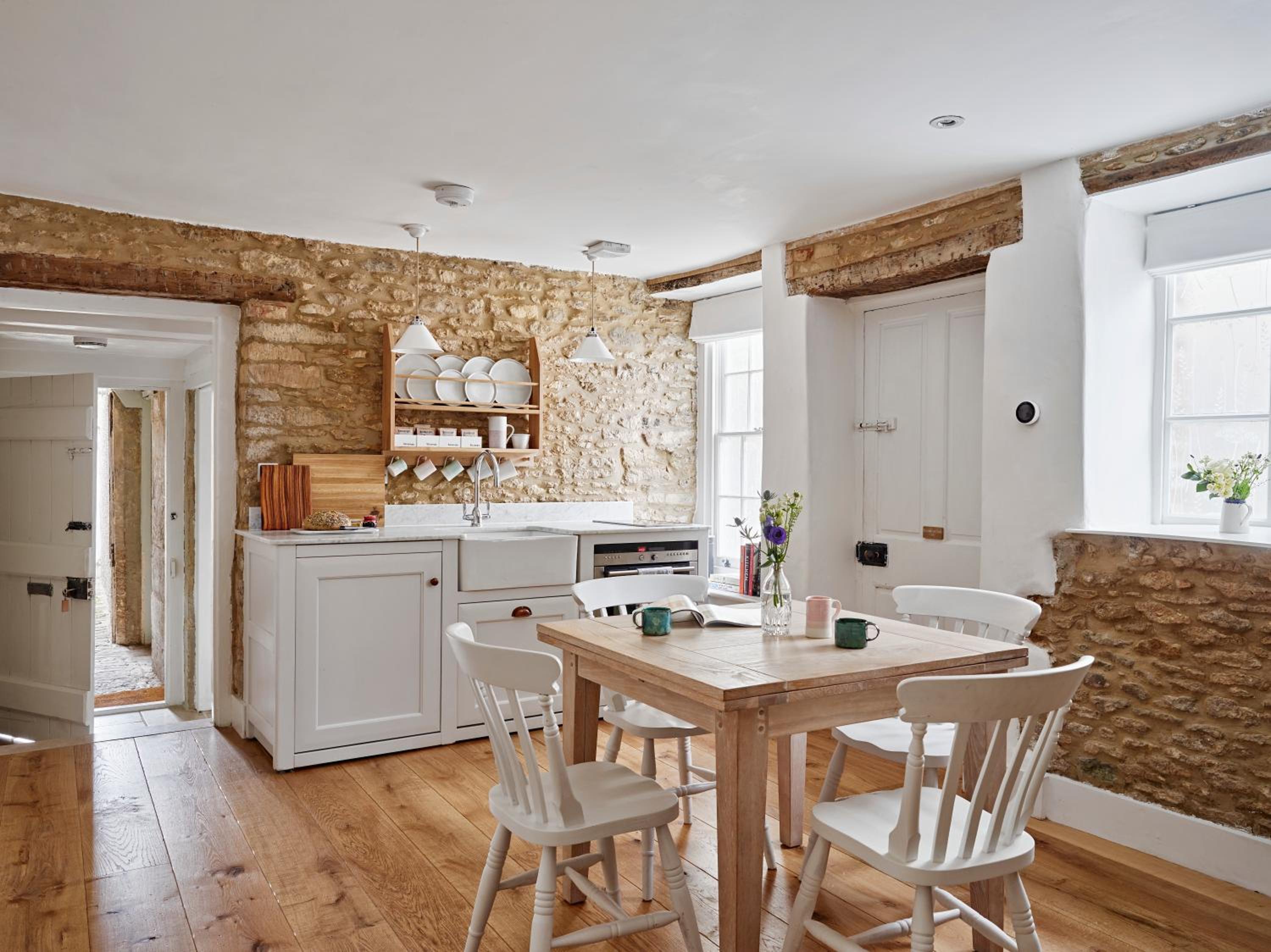Artisan Cottage - Historic cottage near to Bath, Lacock and Castle Coombe view 2
