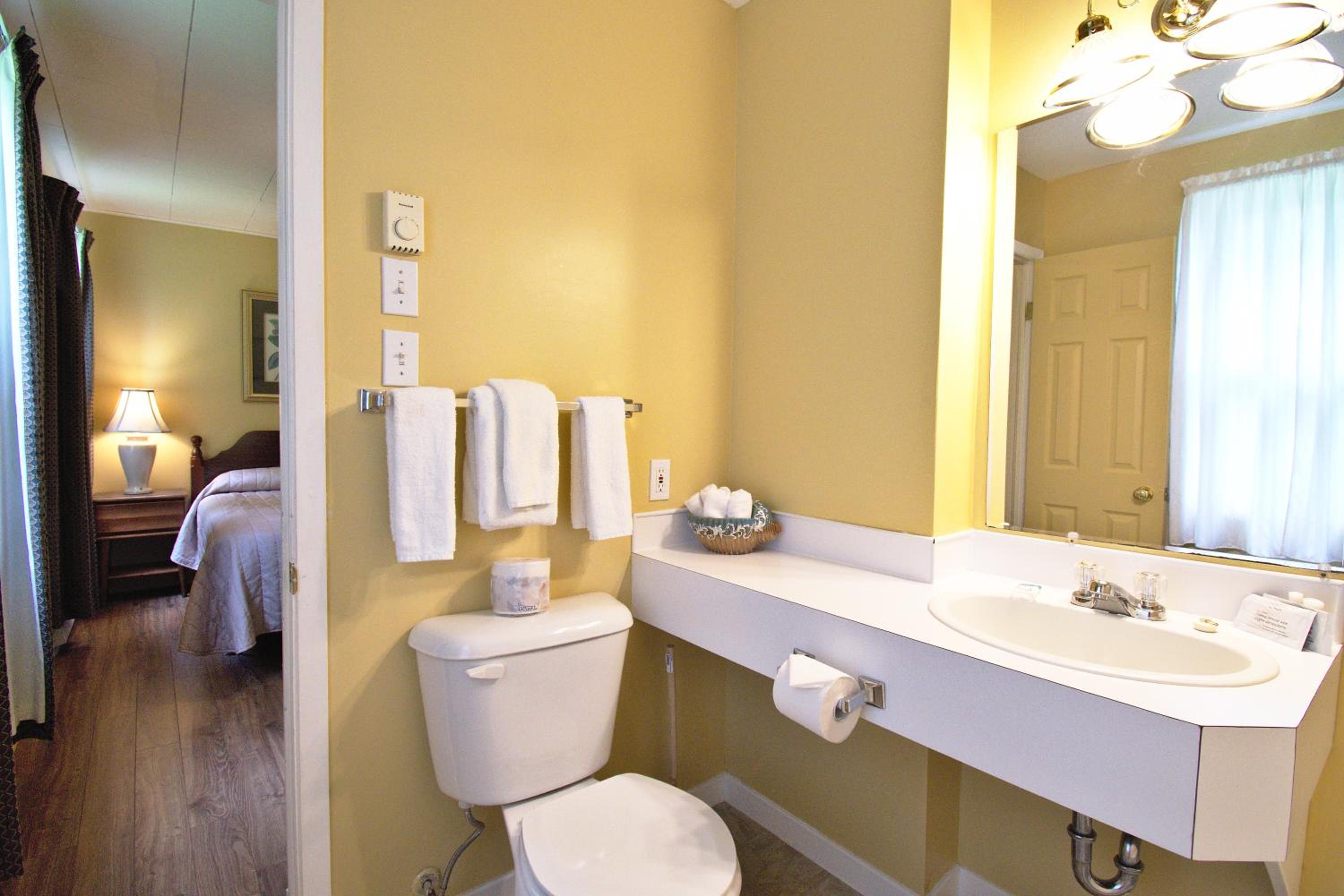Lakeview Lodge and Cottages