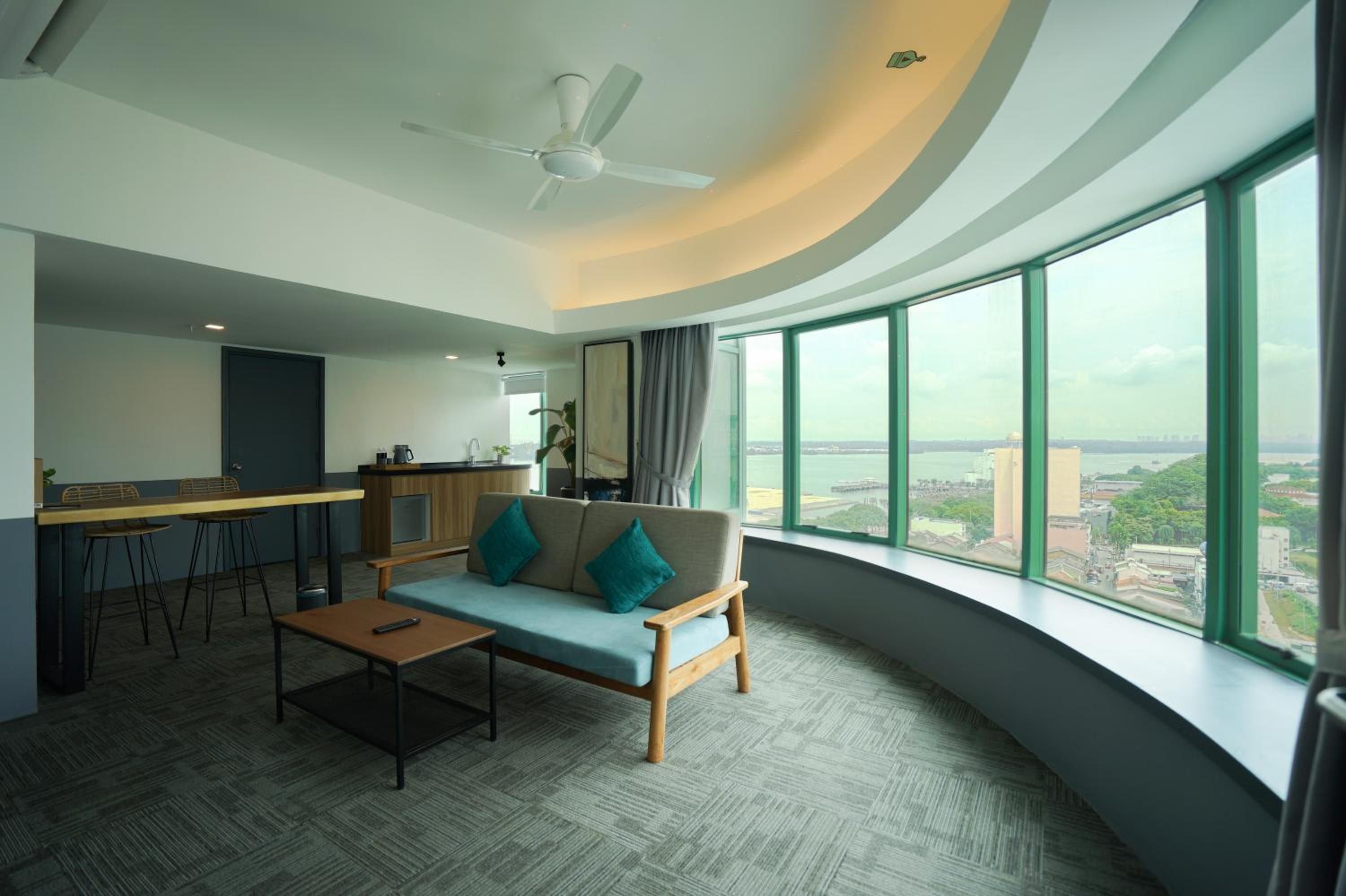 Z HOTEL photo 5