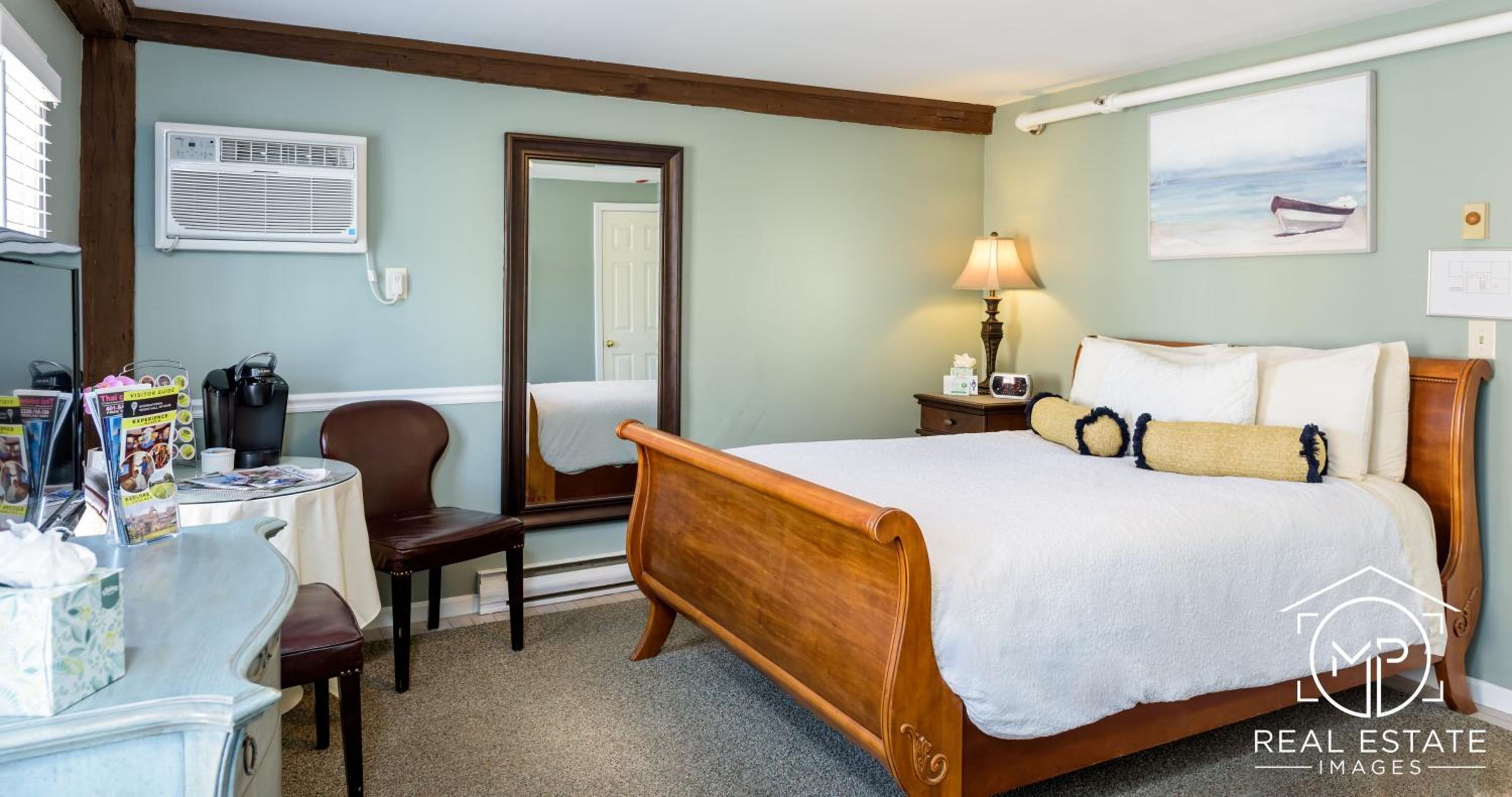 Bouchard Restaurant & Inn