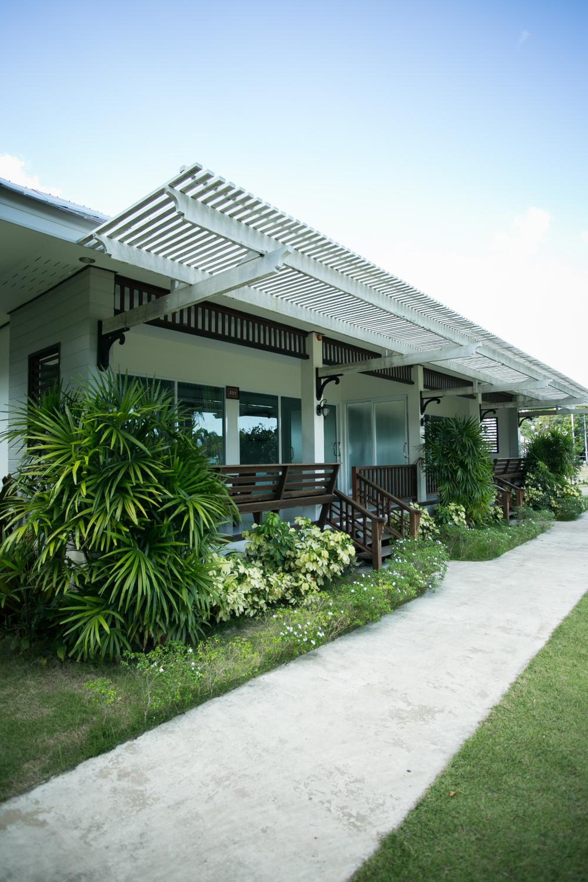 Hotel Nisasiri Boutique Resort - Image 1