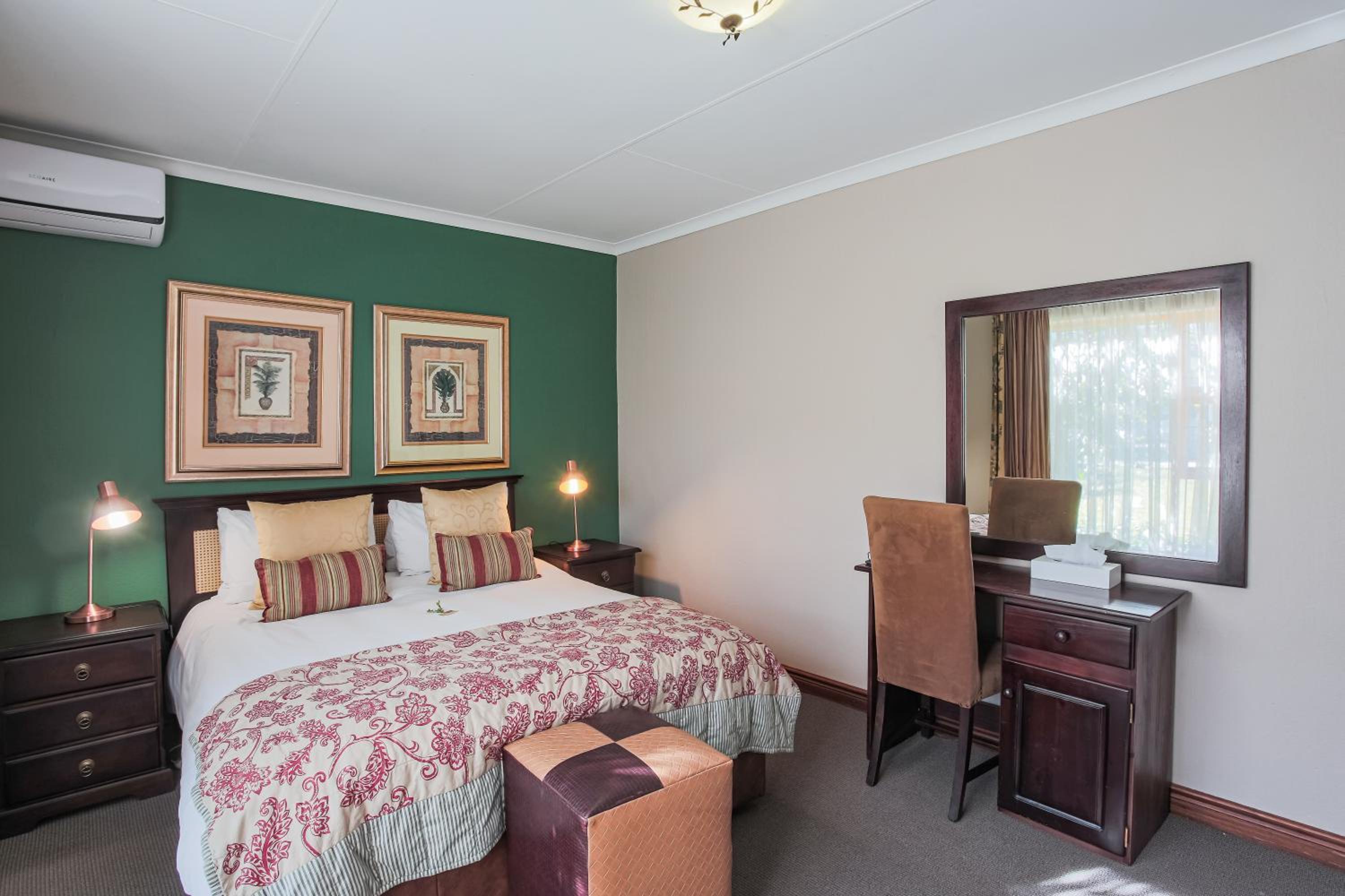 HOSPITALity Lodges