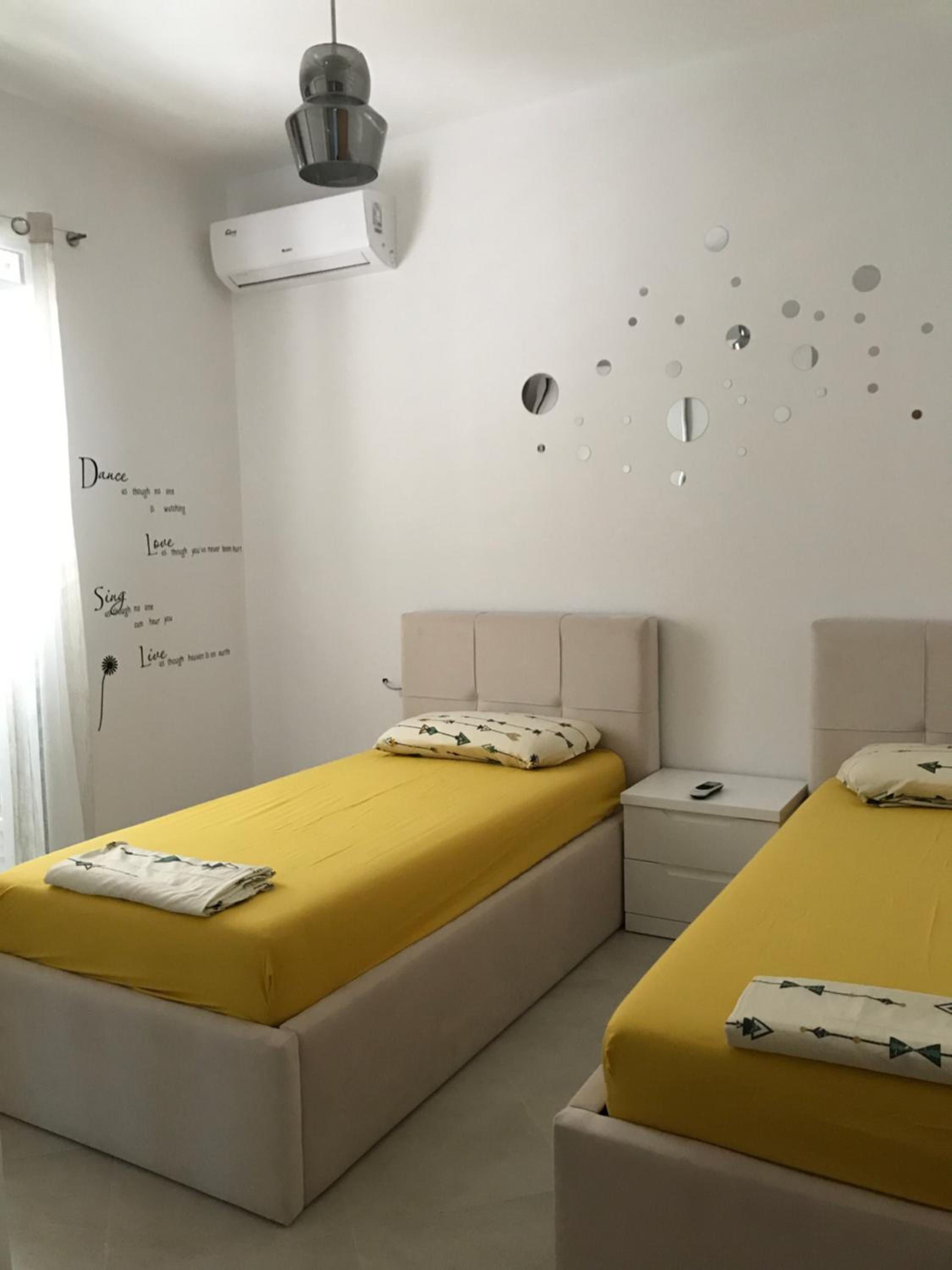 Modern Apartament between sea and mountain