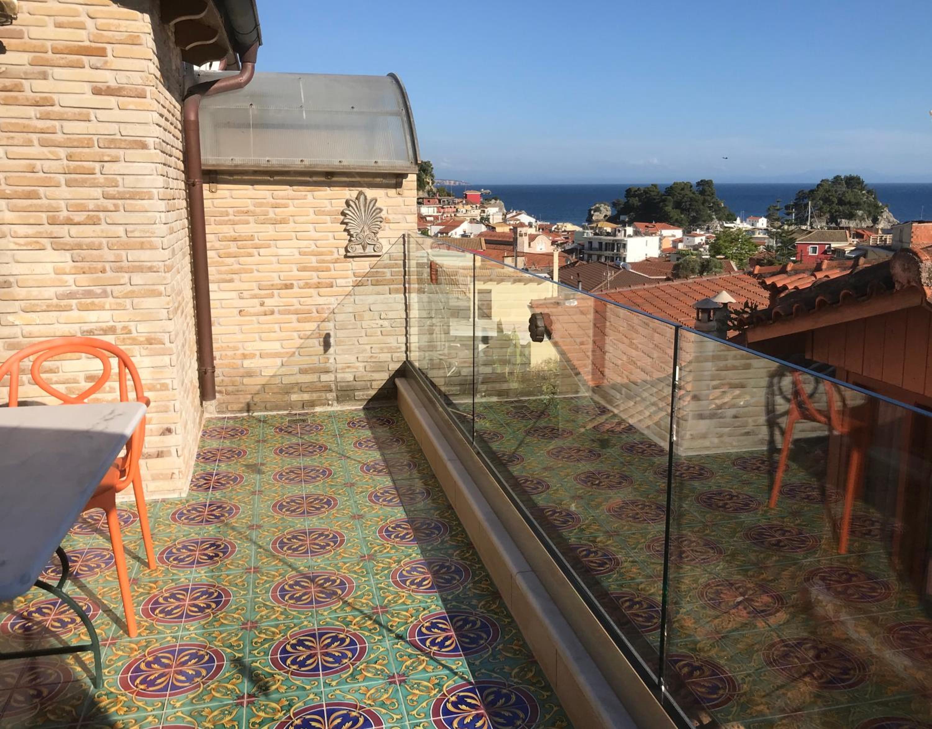 Leda Suites