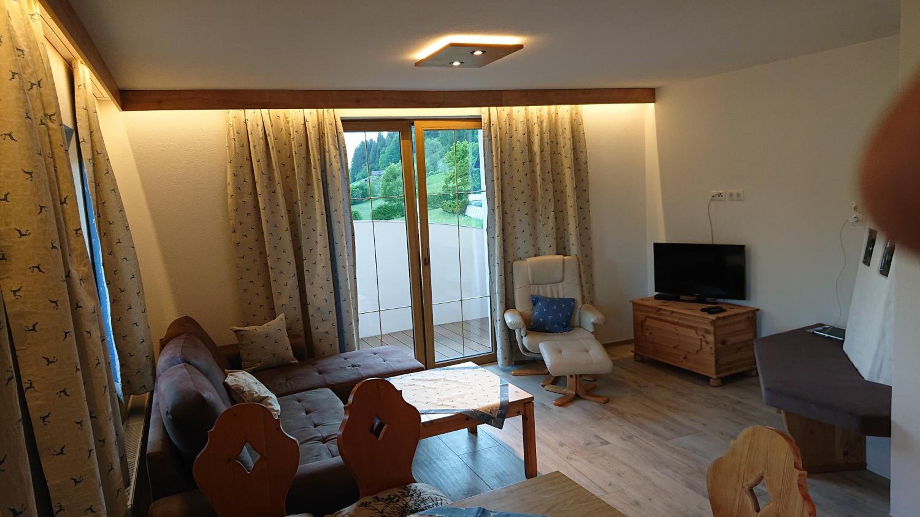 Haus Joelblick und Haus Oberadelsber