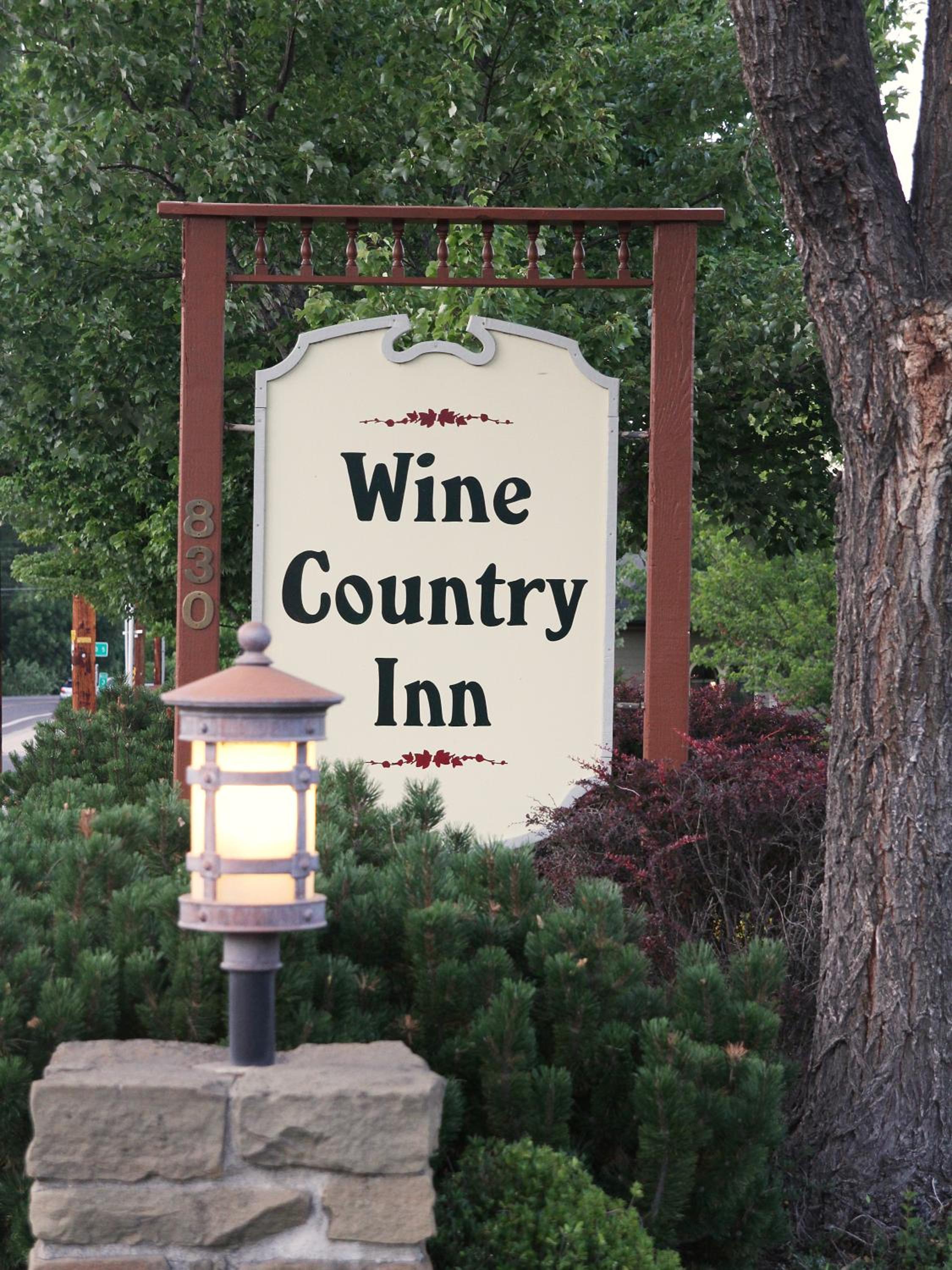 Jacksonville Vacations - Wine Country Inn - Property Image 5