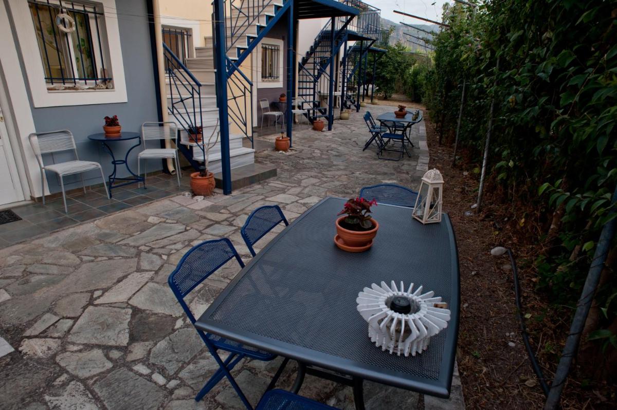 outdoor BBQ area